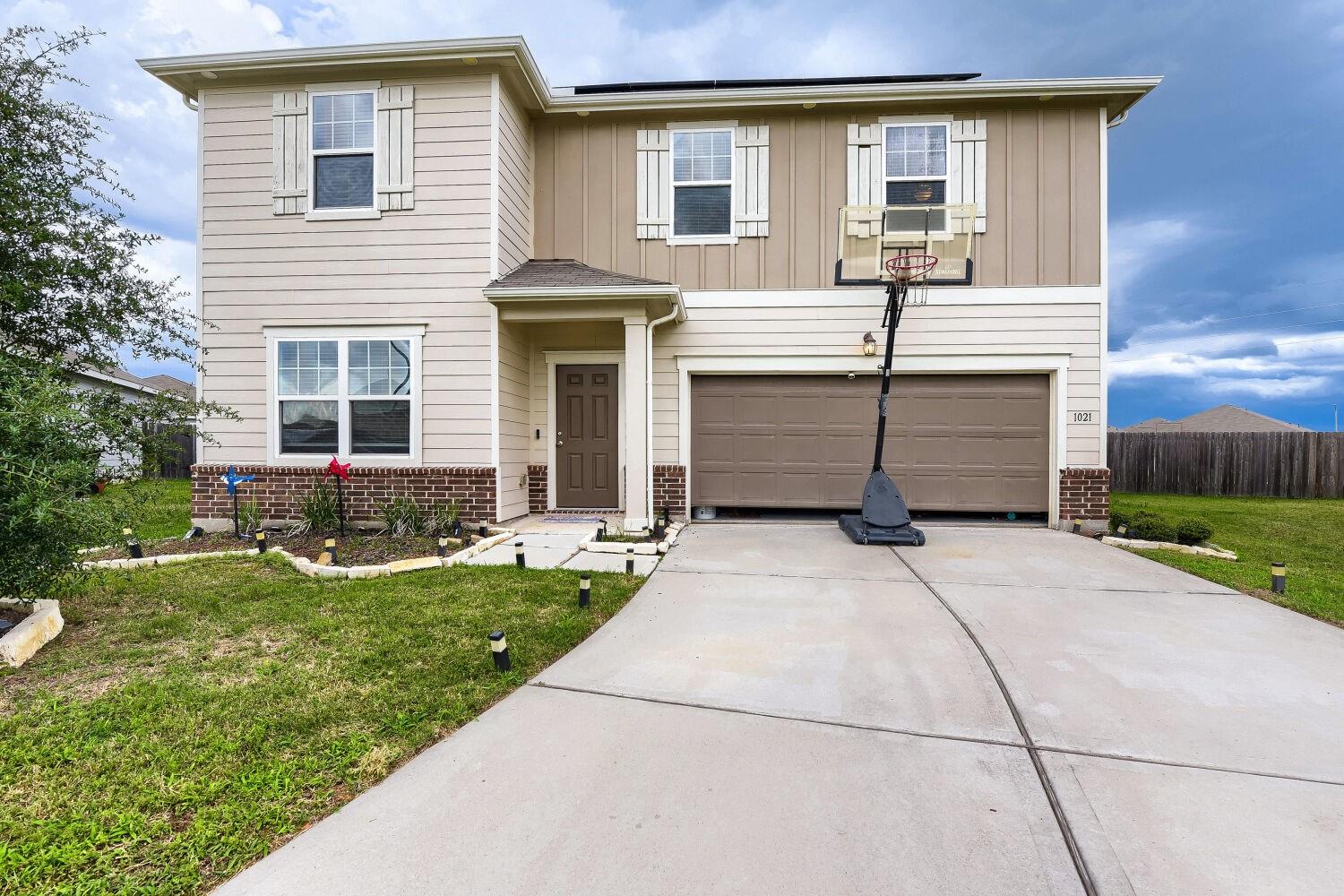 1021 Pin Cherry Lane