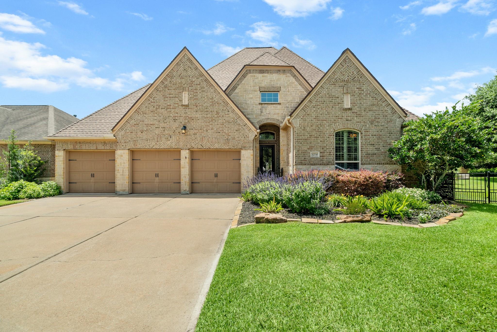 32730 Wingfoot Circle