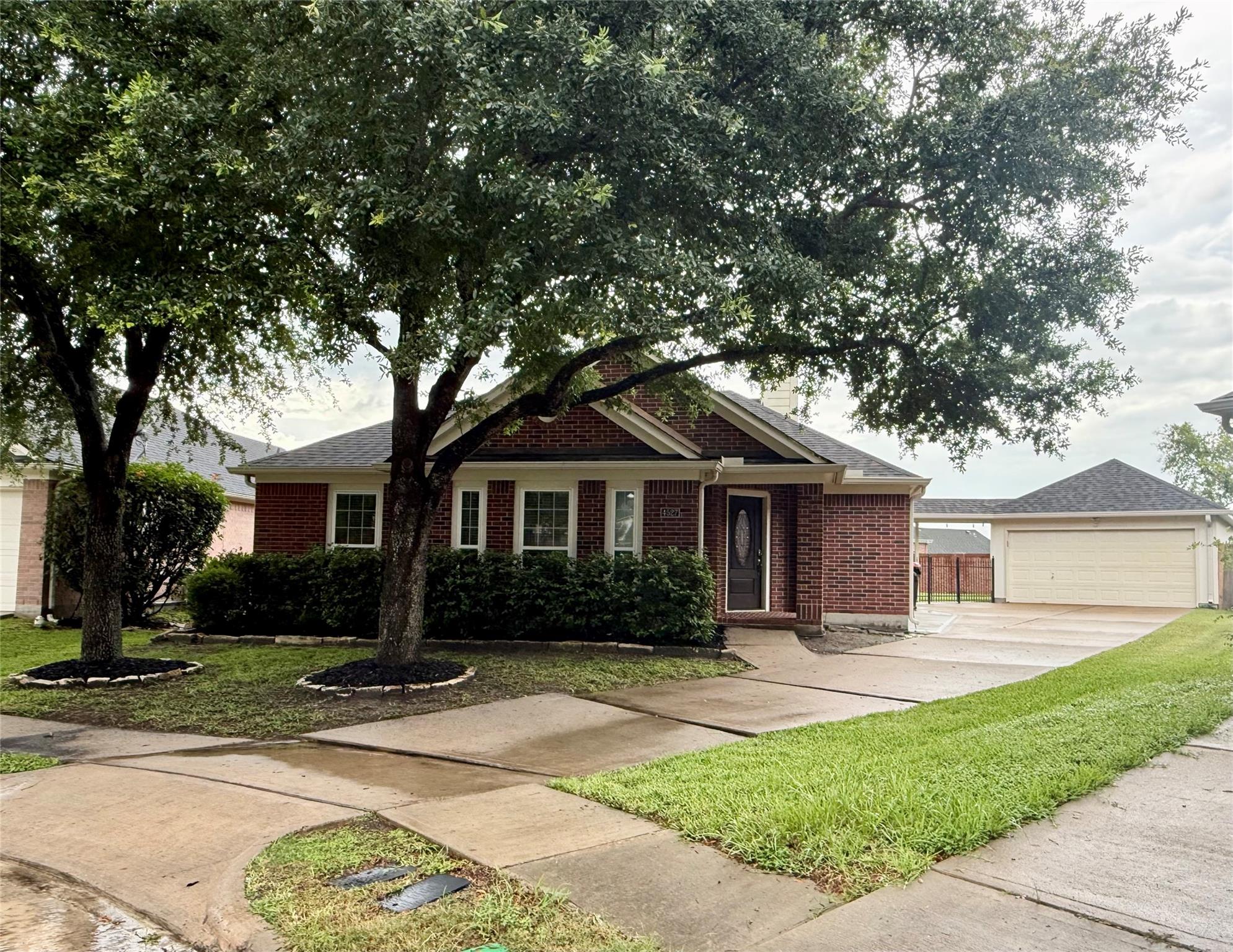 4527 Lake Halbert Lane
