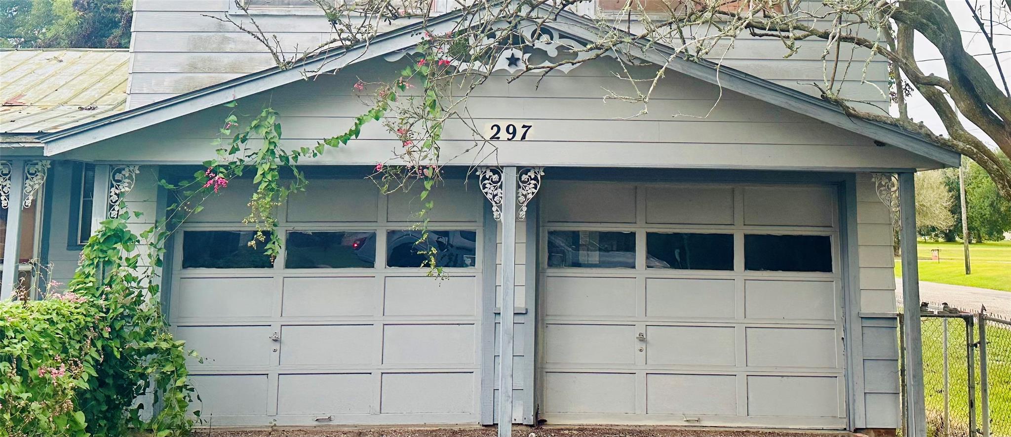 Photo 29 of Single family home for sale at 297 6th Street E, Markham, TX 77456 | MLS# 40672513 | Listing updated on 2026-10-02