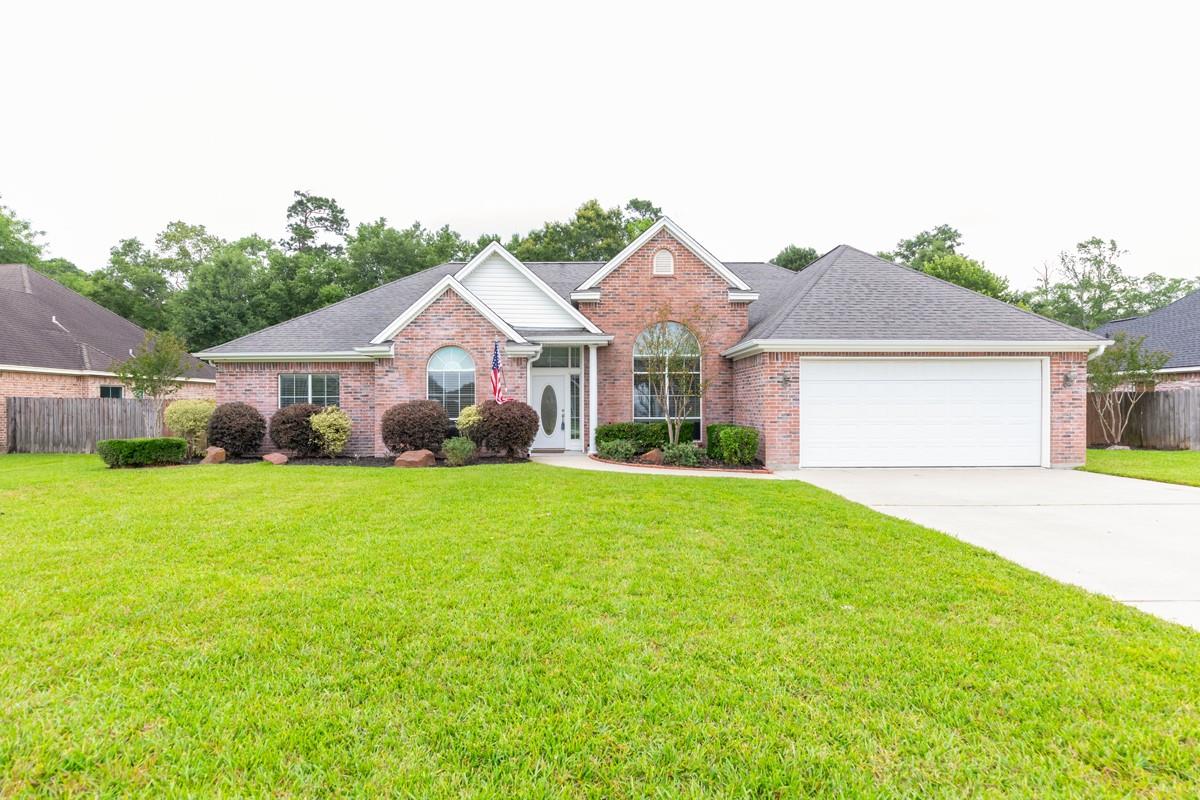 Photo 1 of Single family home for sale at 295 Sarah Ln, Lumberton, TX 77657 | MLS# 40715230 | Listing updated on 2026-10-09