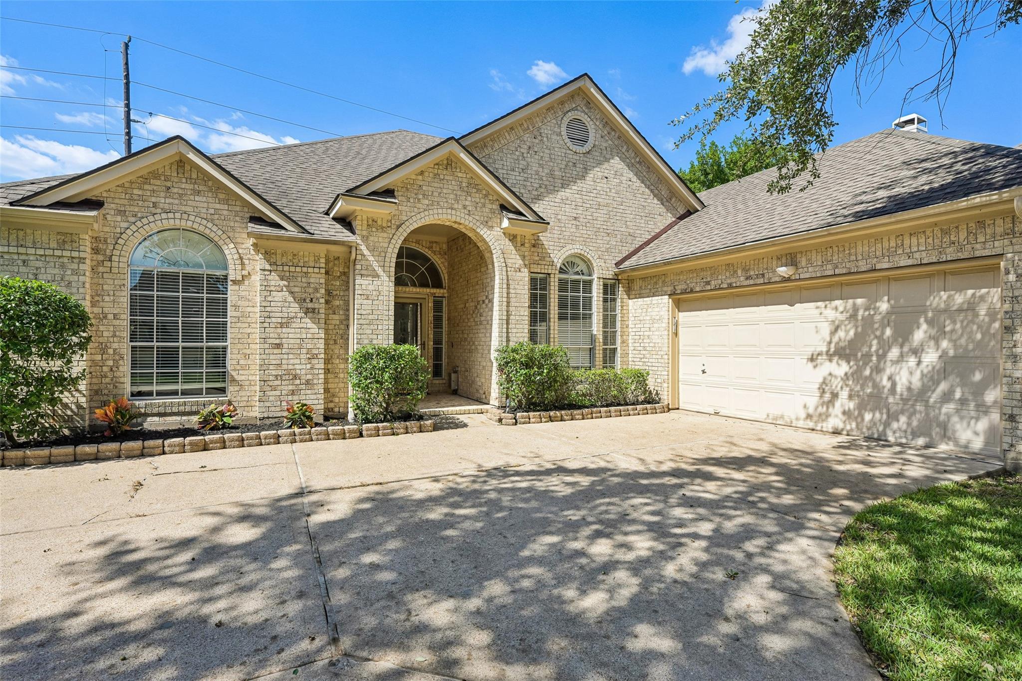 Single family home for sale at 3402 Shadowwalk Dr, Houston, TX 77082 | MLS# 16455673