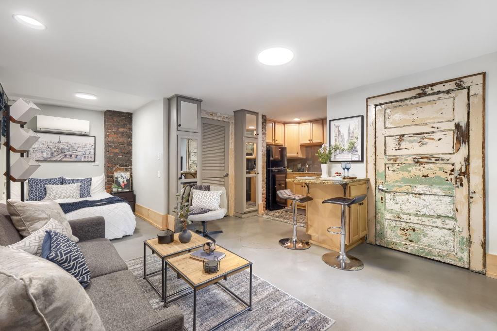 746 Monroe Drive #6