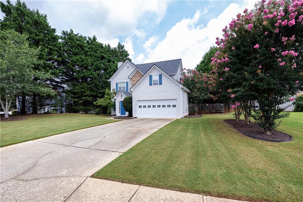 Photo 3 of Single family home for sale at 3511 Daventry Ln, Kennesaw, GA 30144 | MLS# 7851585 | Listing updated on 2026-10-08