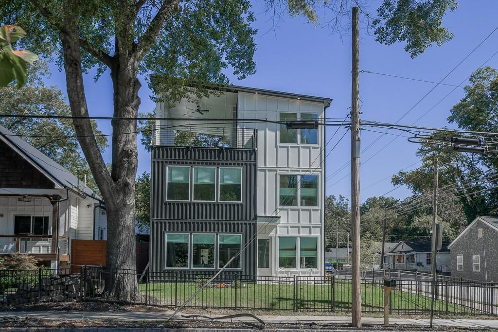 1064 Mcdaniel Street