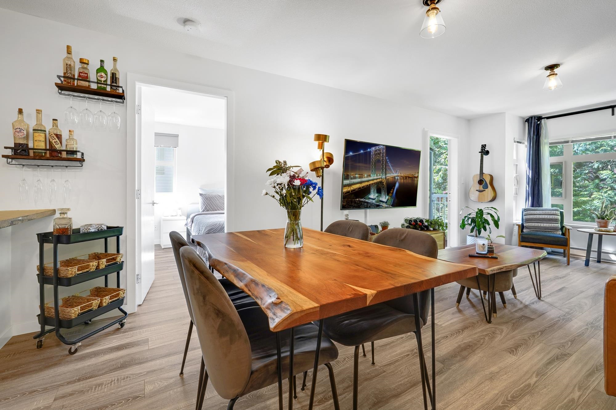 #203 7337 Macpherson Avenue - 18