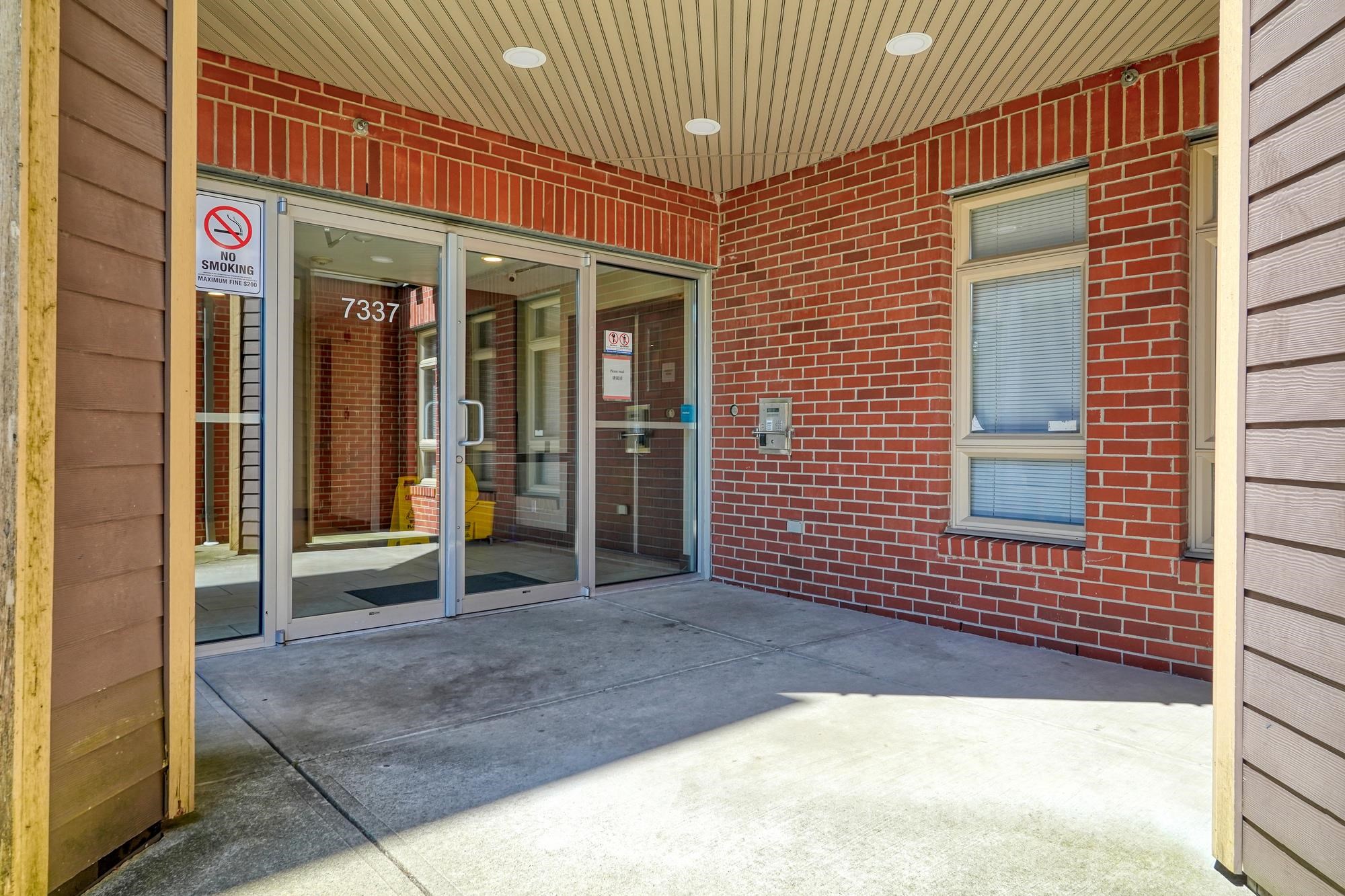 #203 7337 Macpherson Avenue - 4