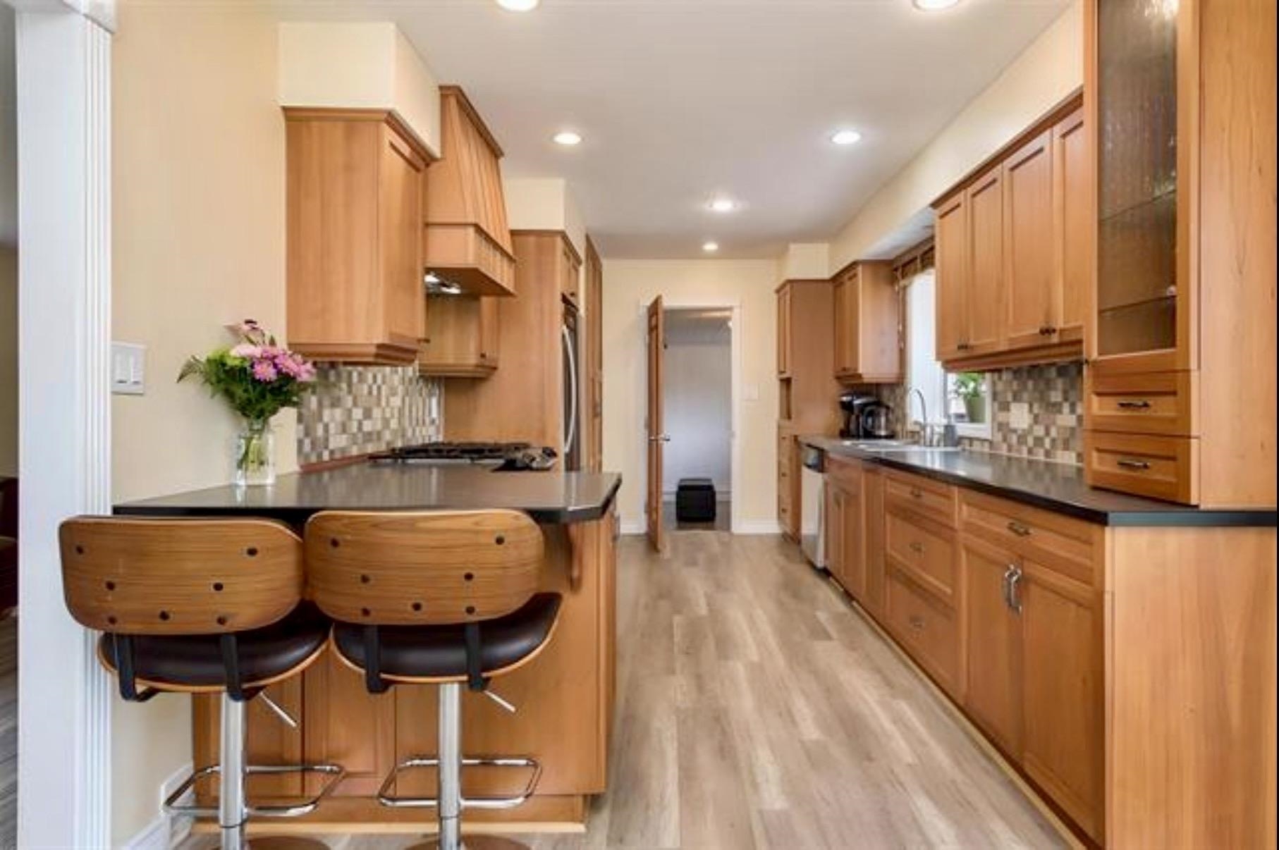 7413 Leary Crescent - 9
