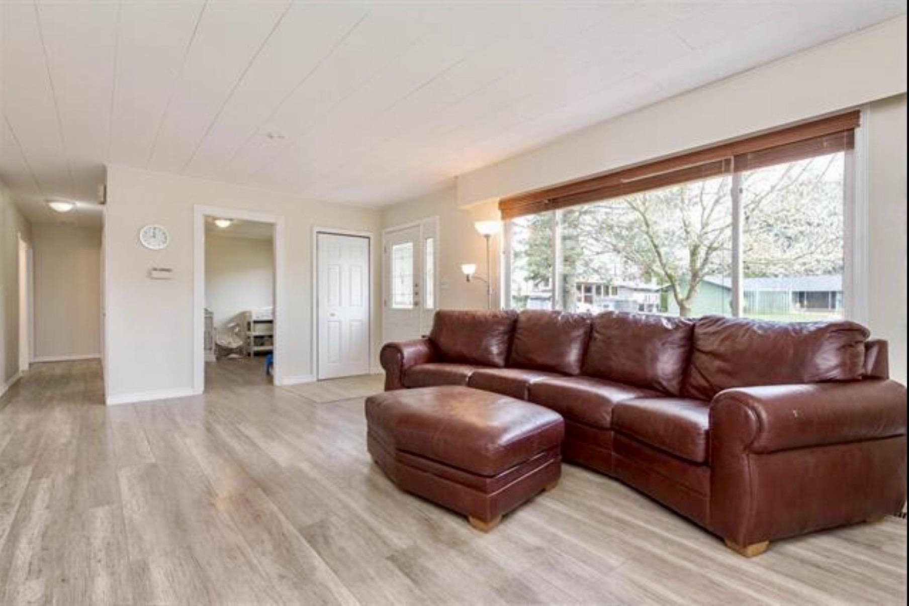 7413 Leary Crescent - 11