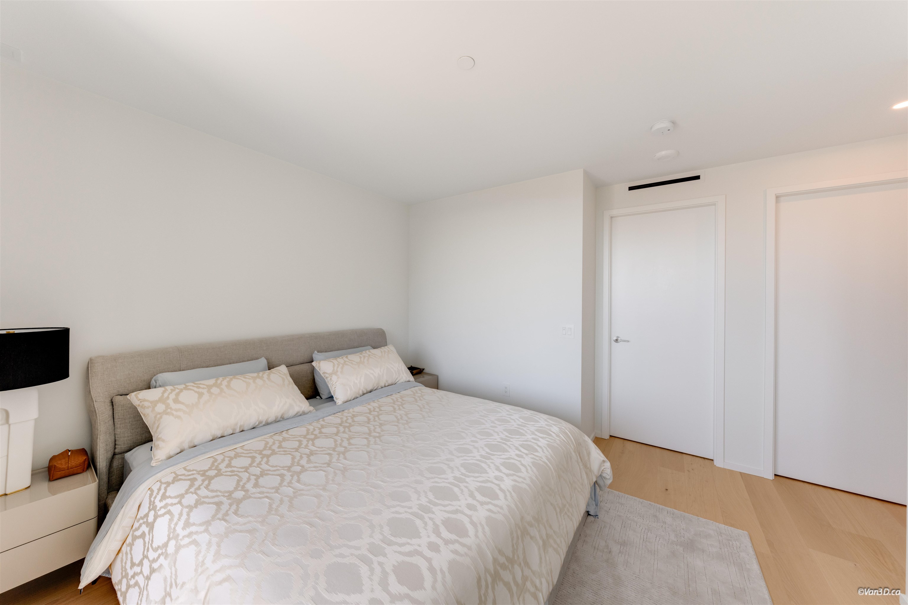 #1605 1568 Alberni Street - 12