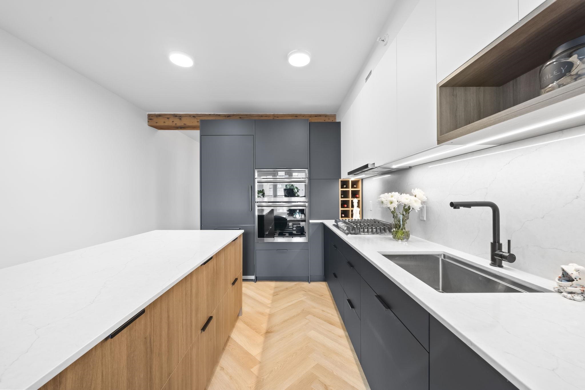 #202 1275 Hamilton Street - 9