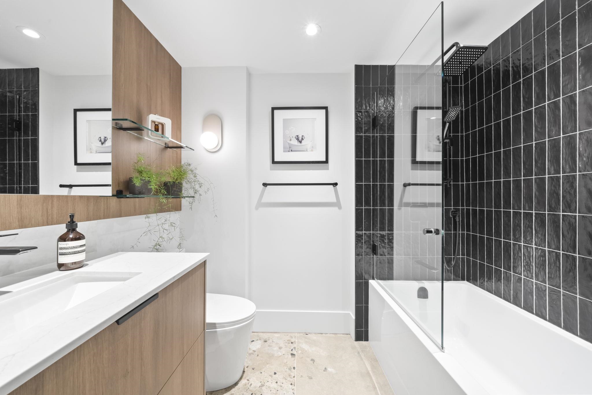 #202 1275 Hamilton Street - 11