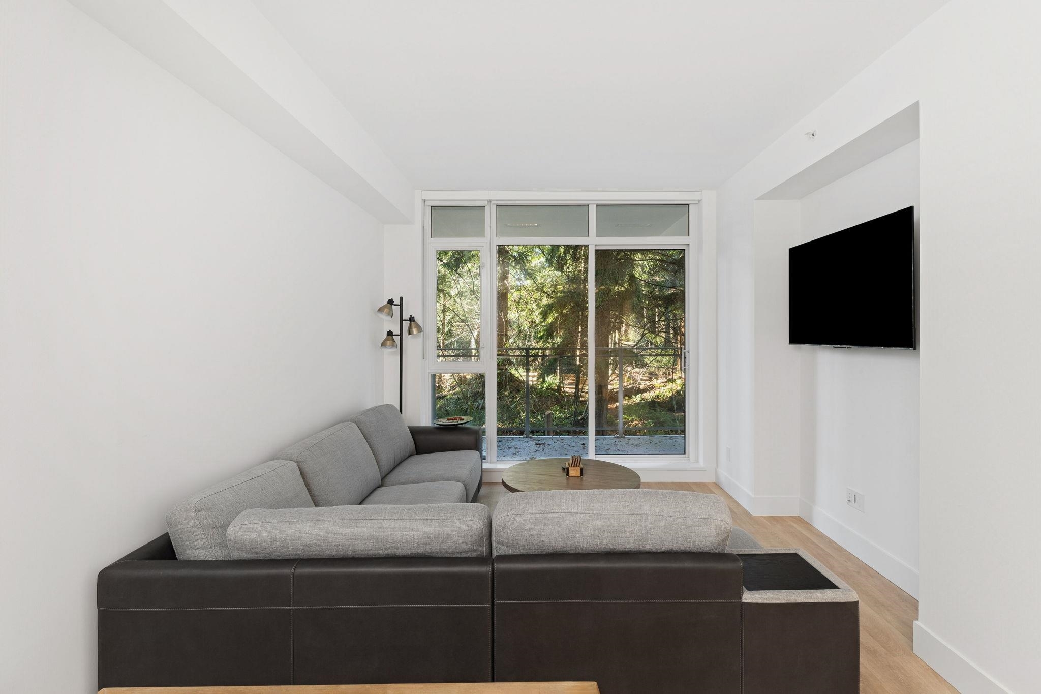 #208 2375 Emery Court - 6