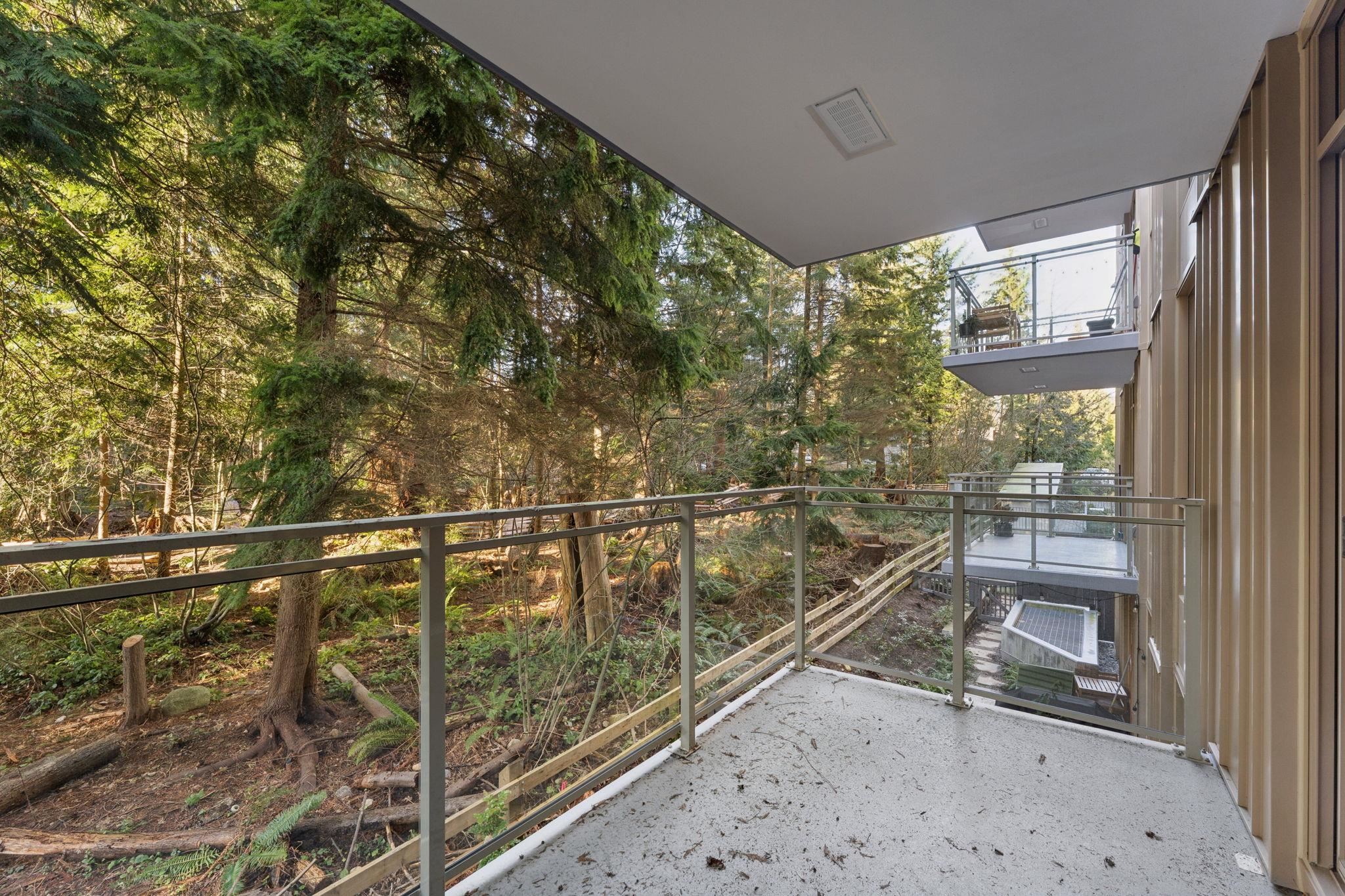 #208 2375 Emery Court - 19