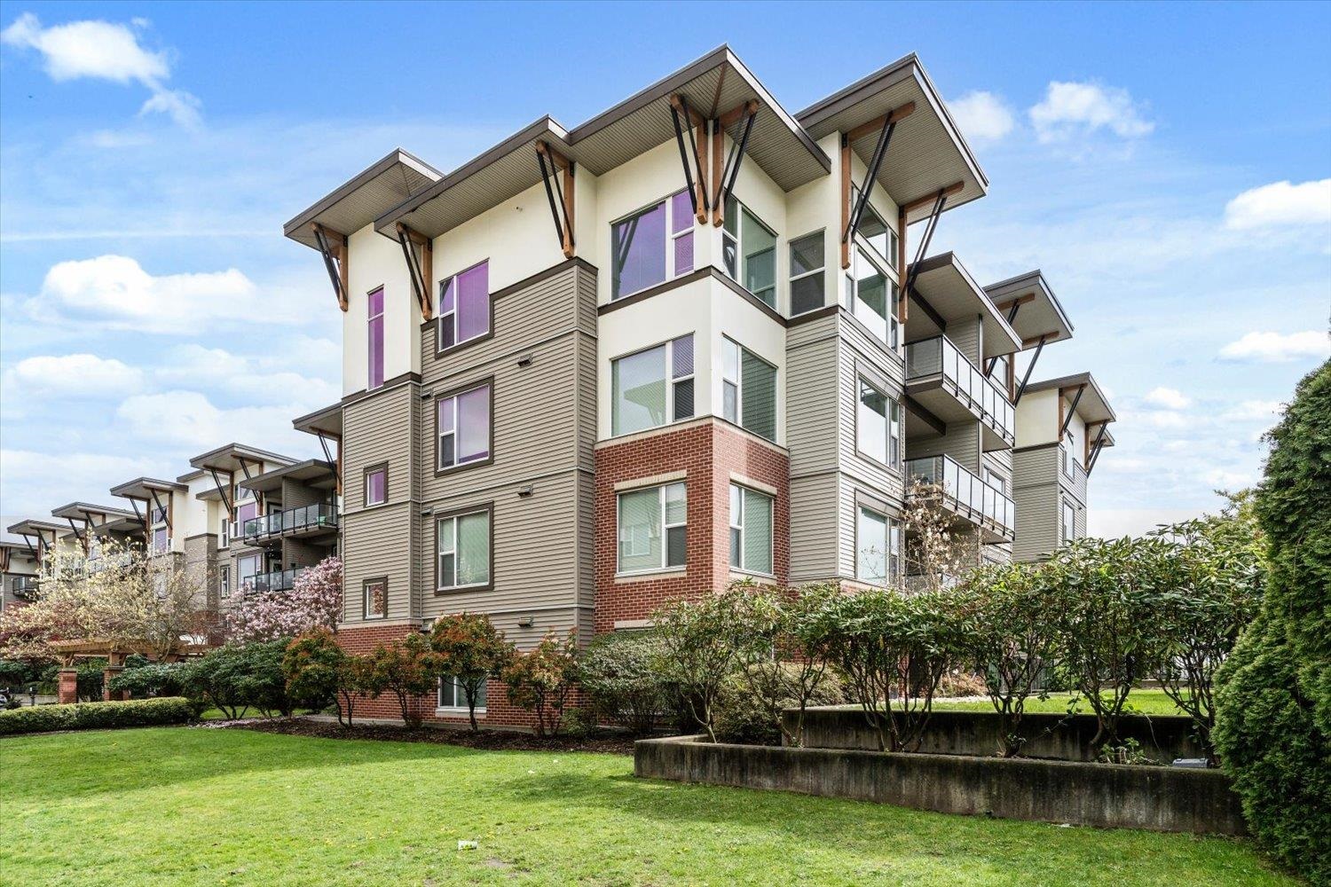 #412 33539 Holland Avenue - 30