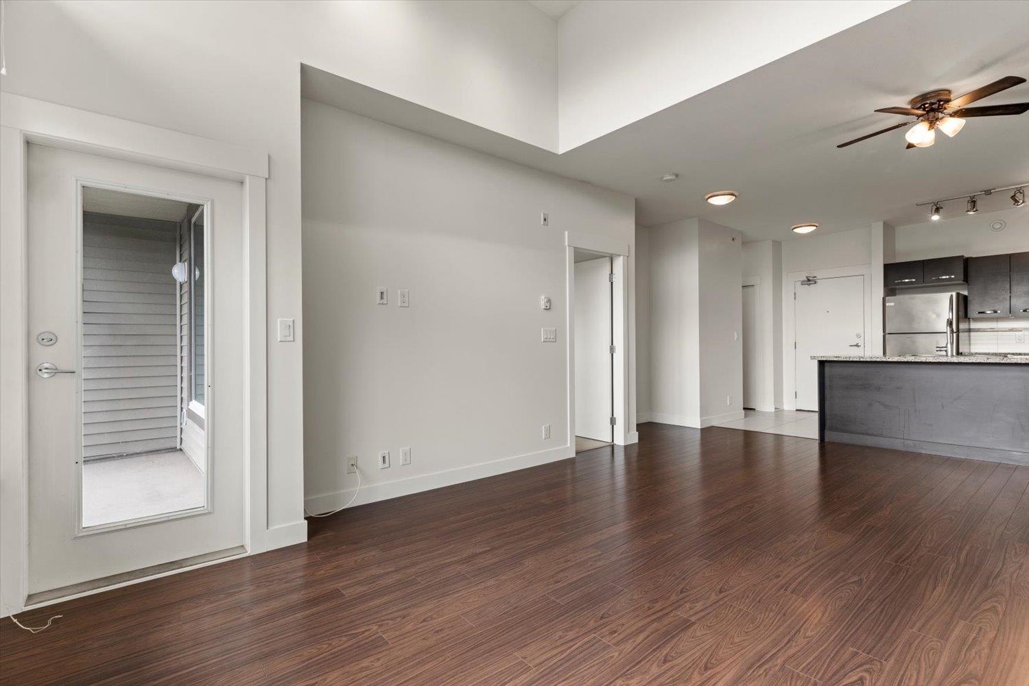 #412 33539 Holland Avenue - 10