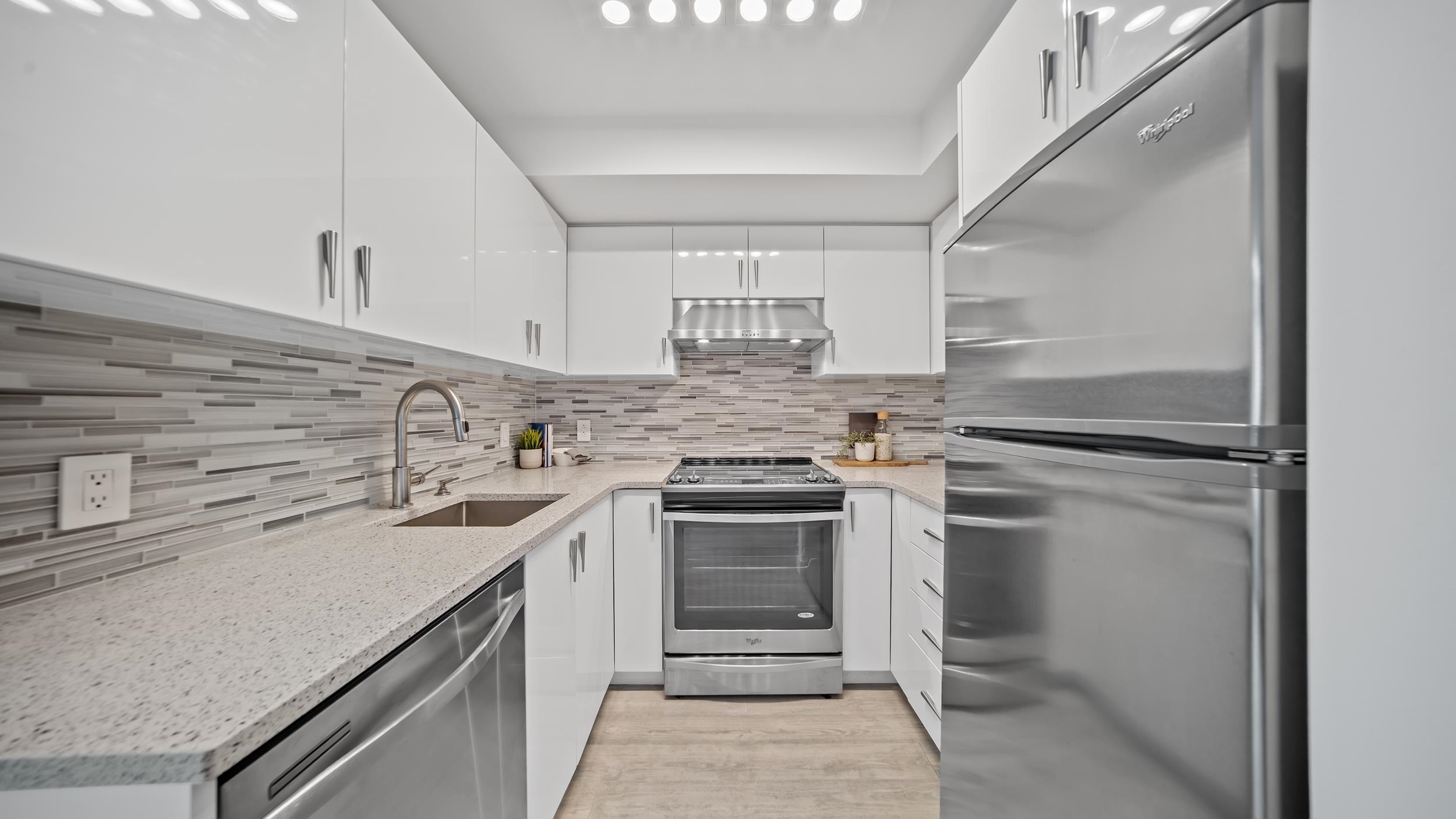 #1802 1238 Richards Street - 12