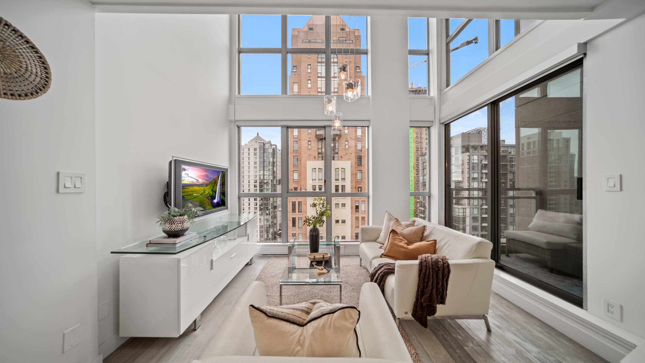 #1802 1238 Richards Street - 3
