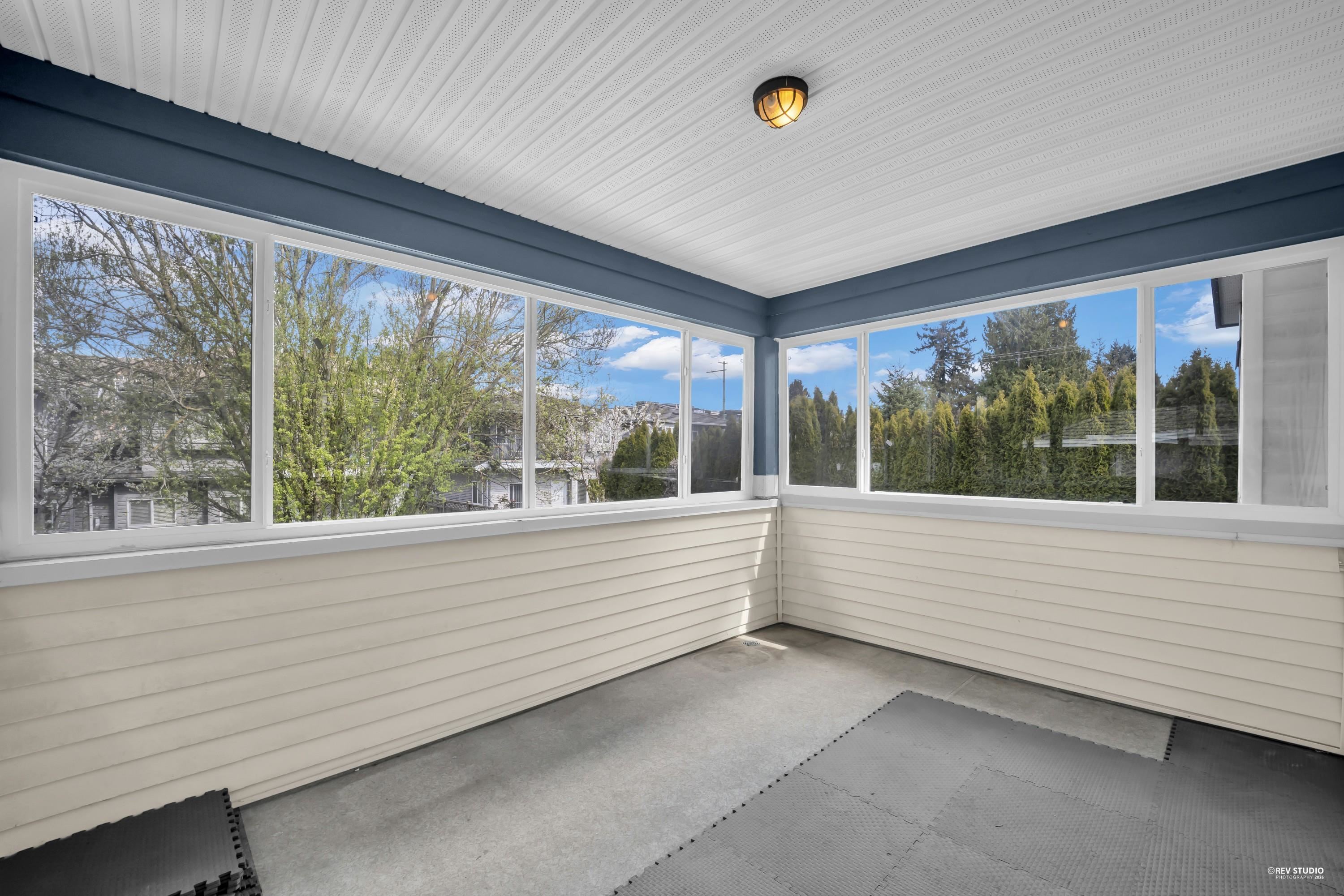 5871 Rumble Street - 35