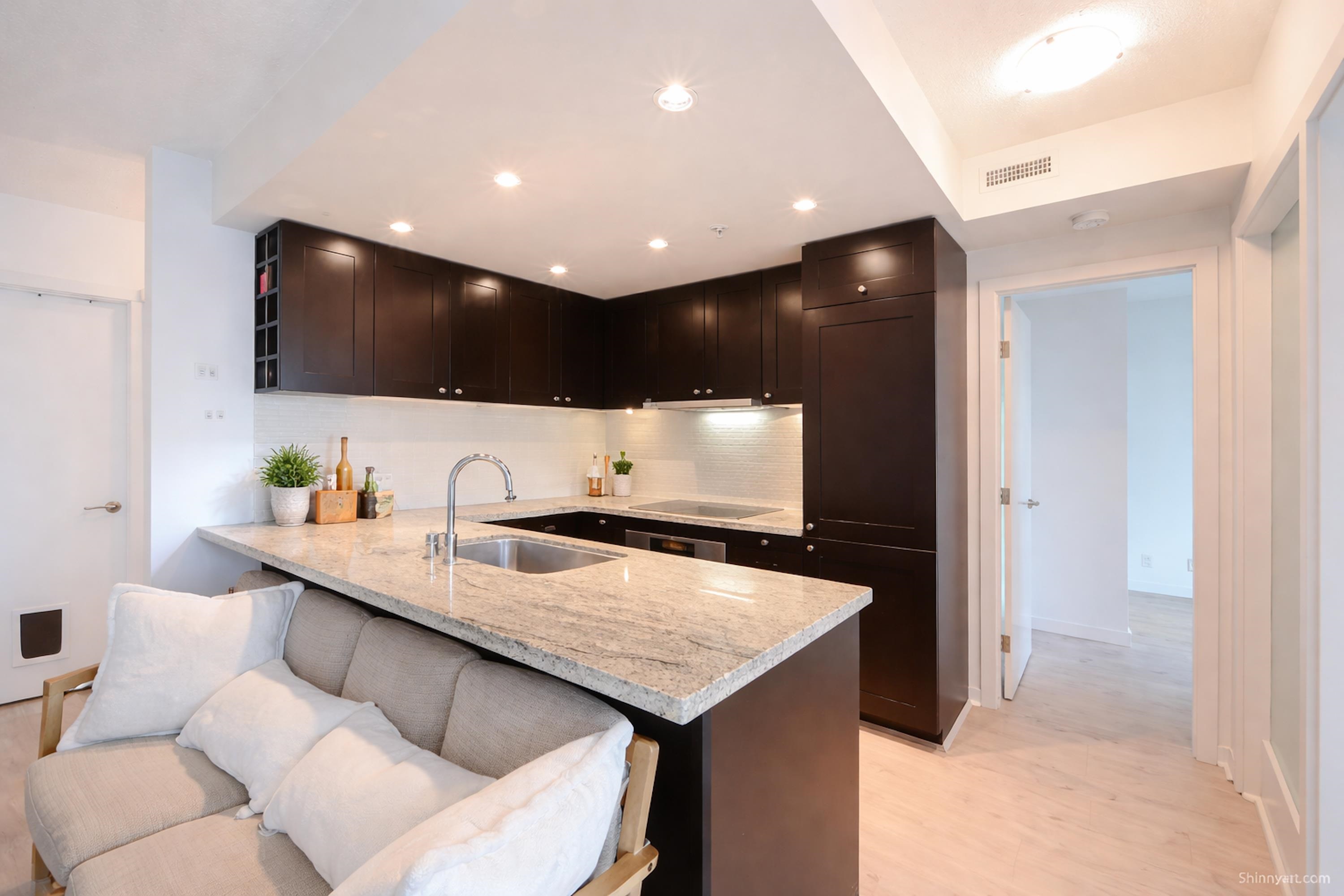 #802 821 Cambie Street - 4