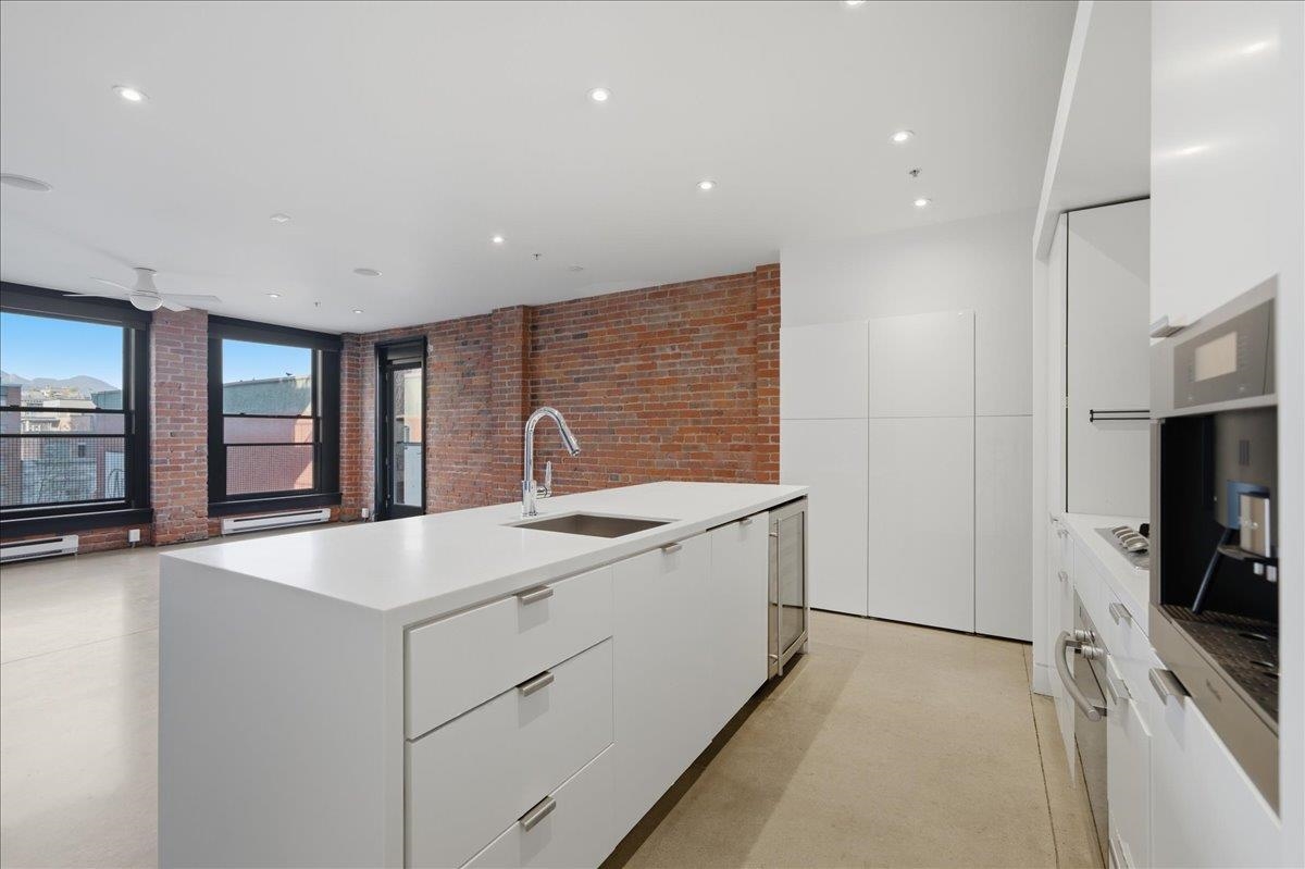 #605 53 W Hastings Street - 22
