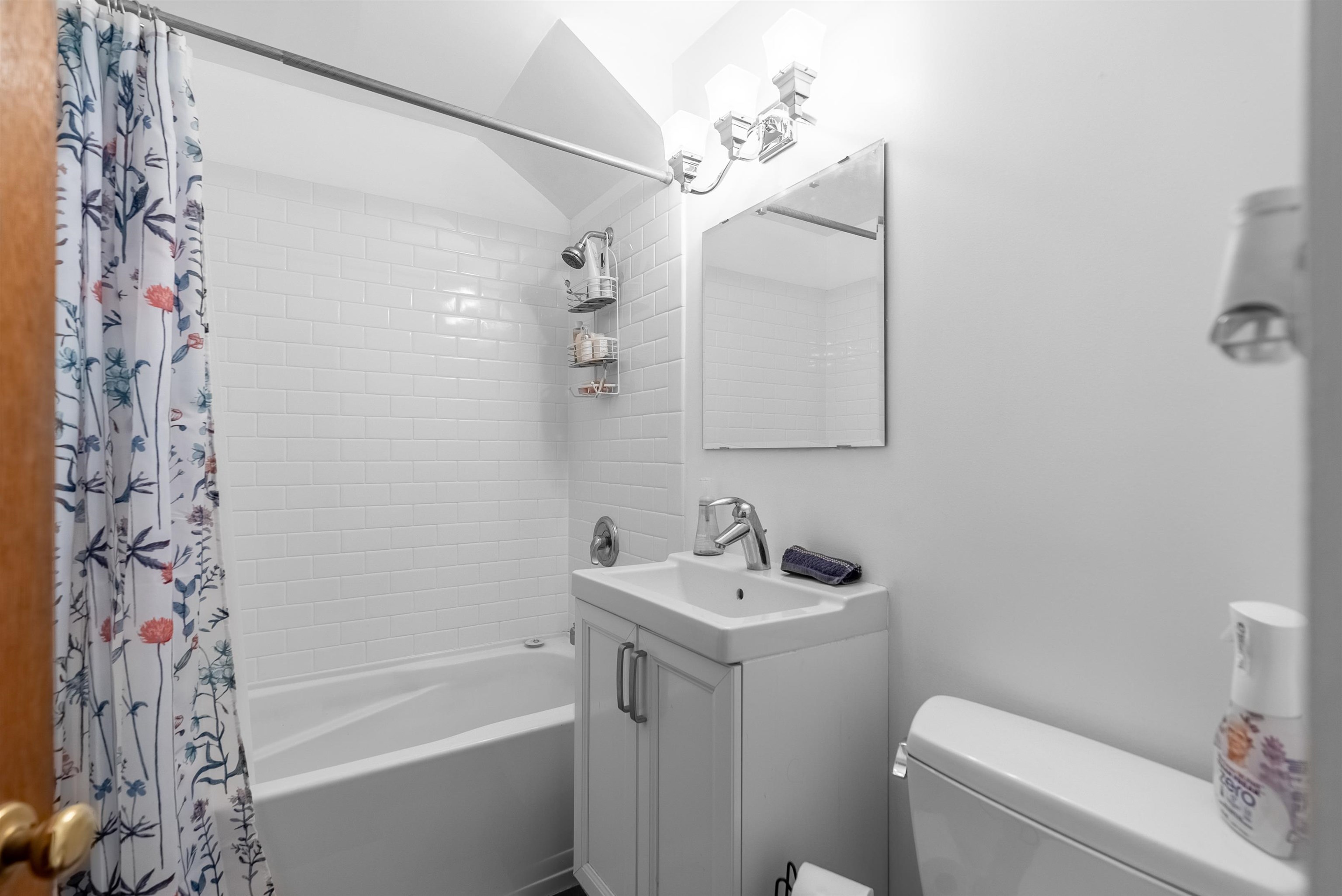 #2 1879 Barclay Street - 12