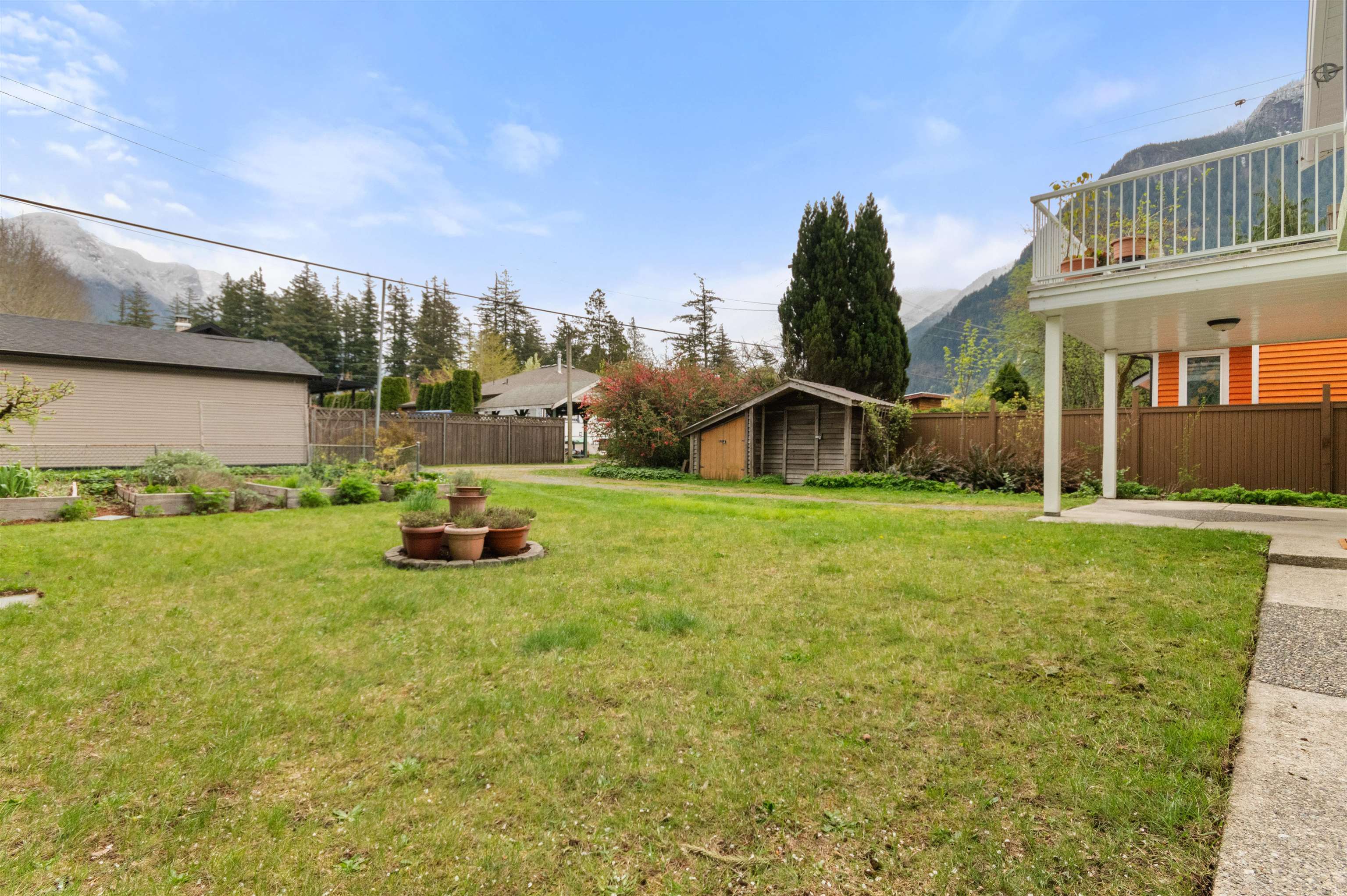 711 Fraser Avenue - 37