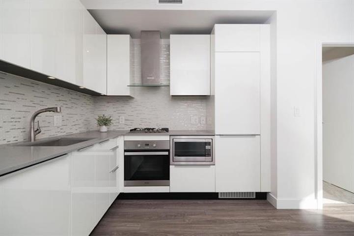#3405 1283 Howe Street - 2