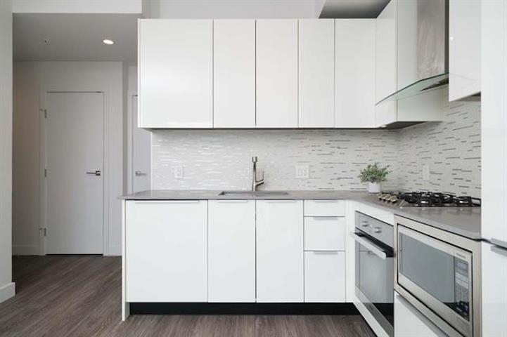 #3405 1283 Howe Street - 3