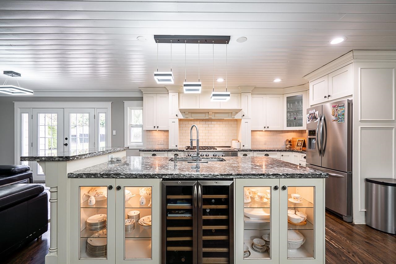 13721 Marine Drive - 12