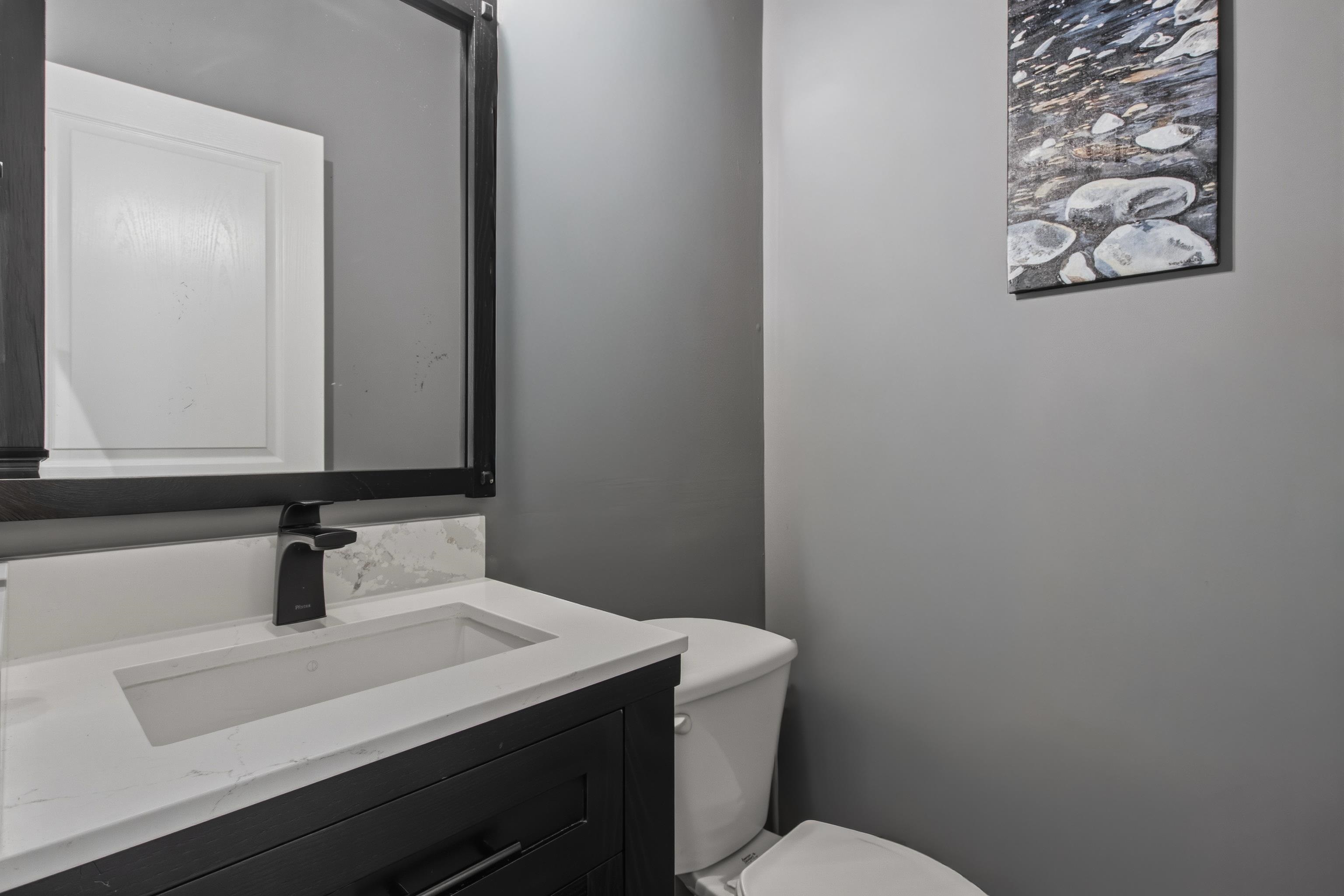 #12 1800 Mamquam Road - 12