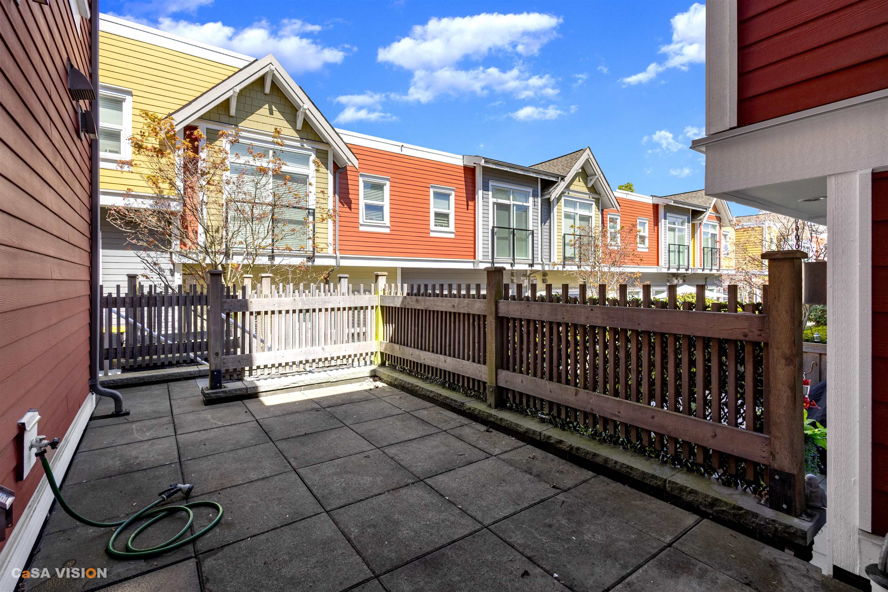 4762 48b Street - 23