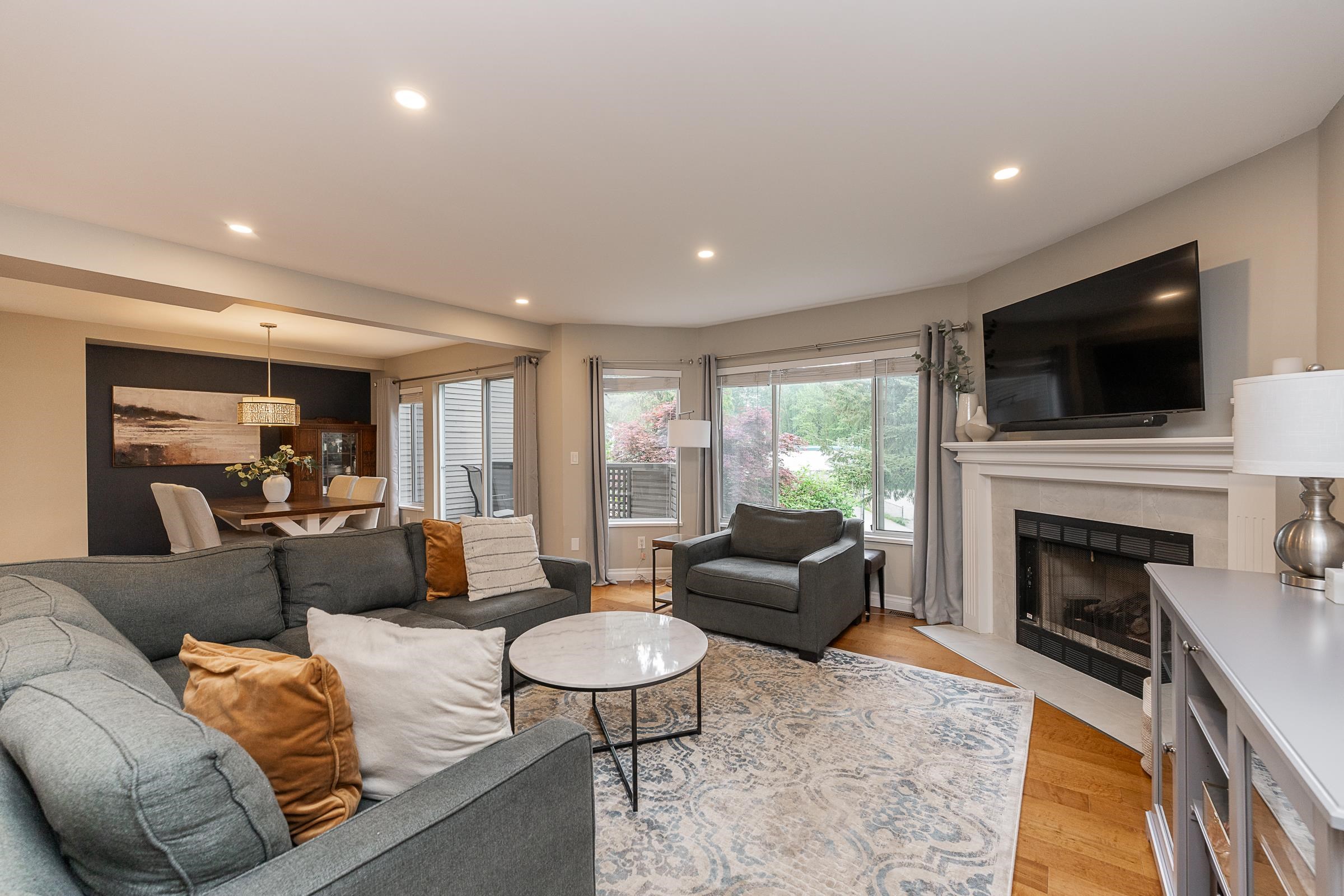 #42 1271 Lasalle Place - 3