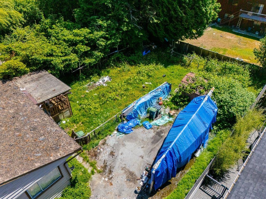 2465 Keats Road - 12