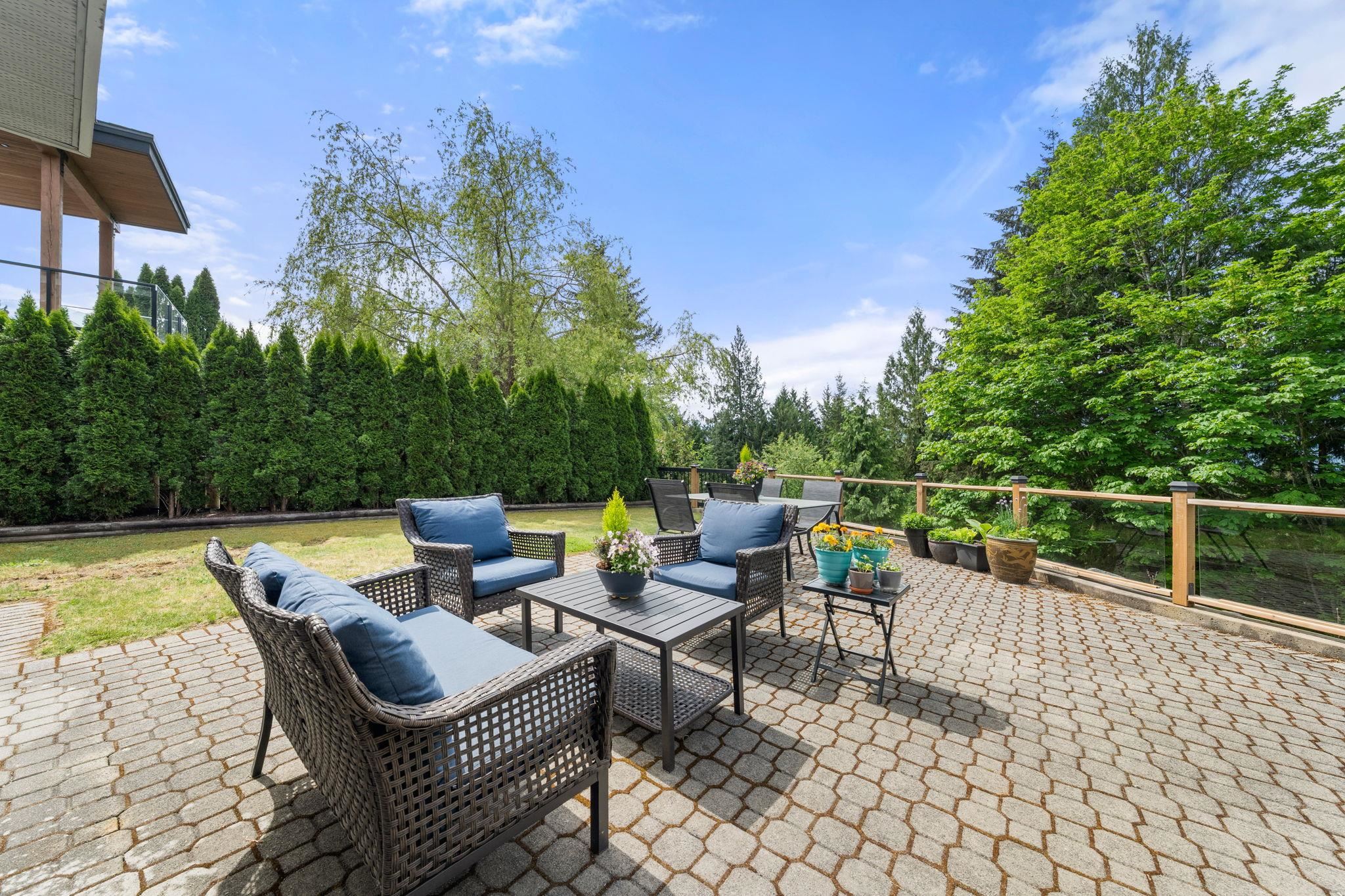 1070 Glacier View Drive - 2