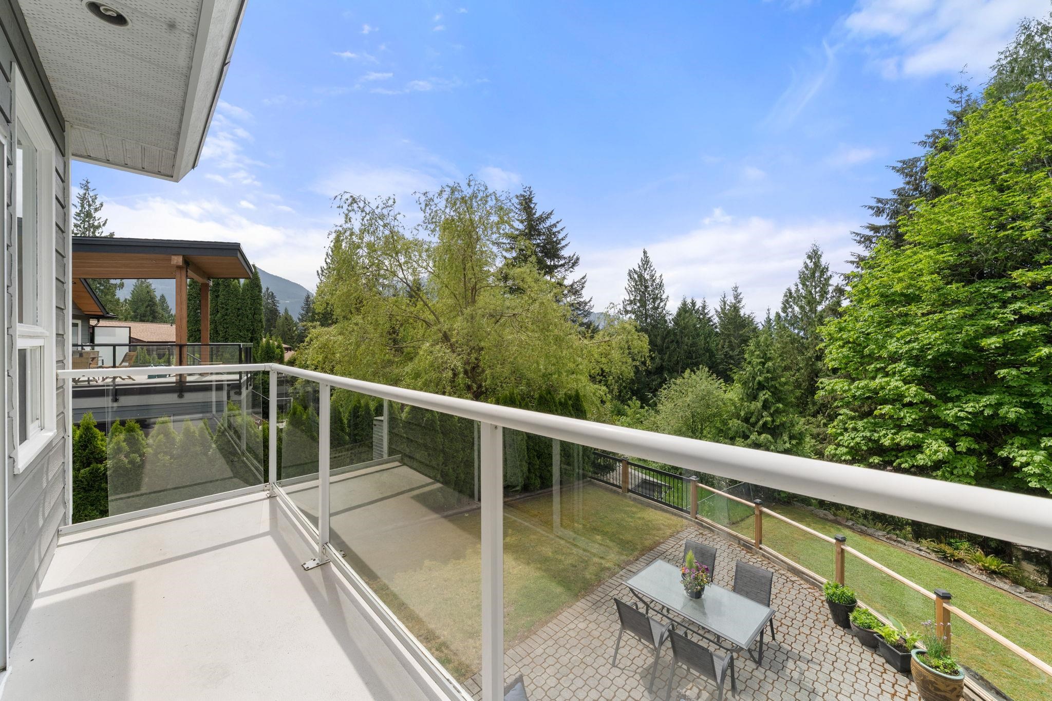 1070 Glacier View Drive - 28