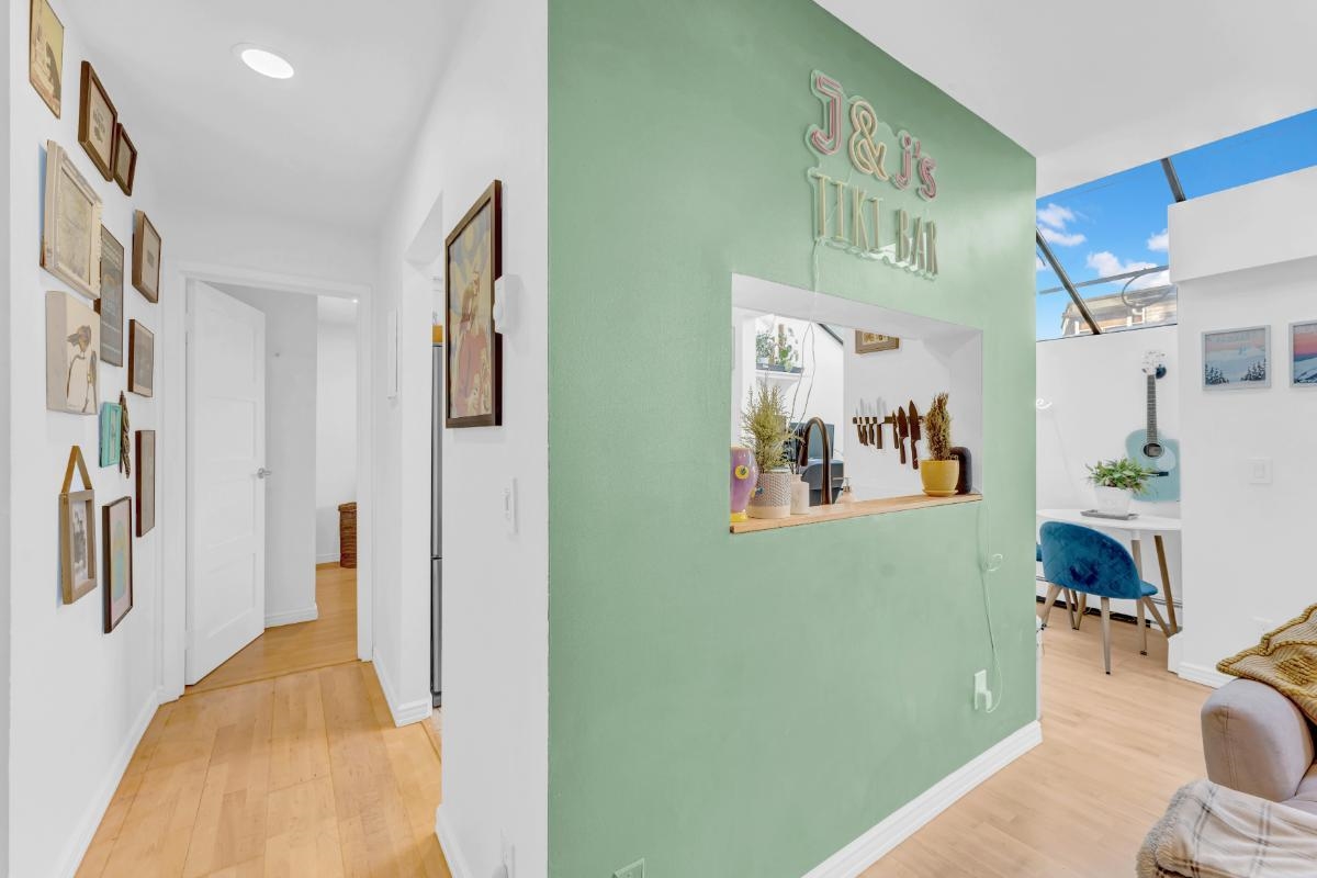 #204 2125 York Avenue - 12