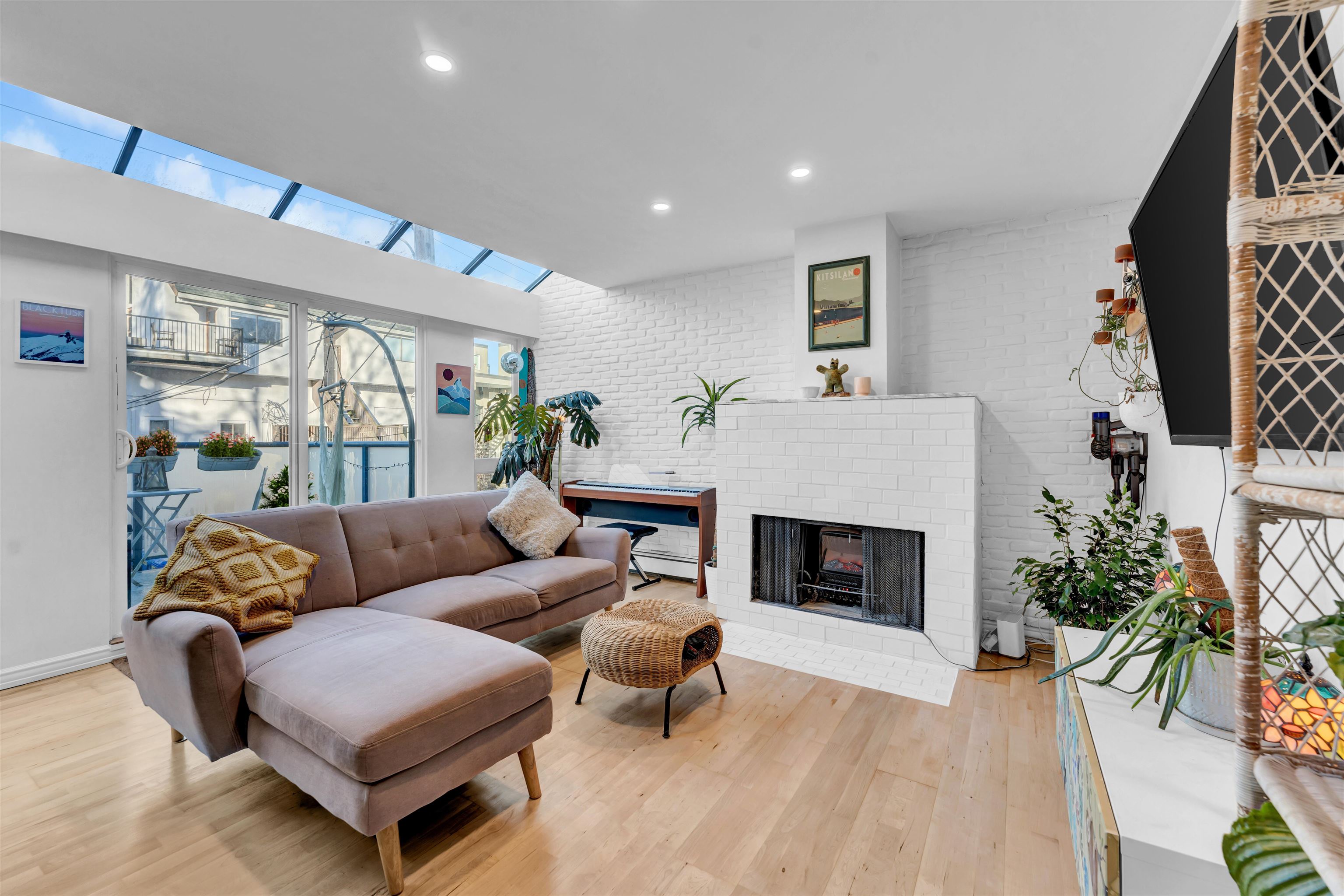 #204 2125 York Avenue - 1