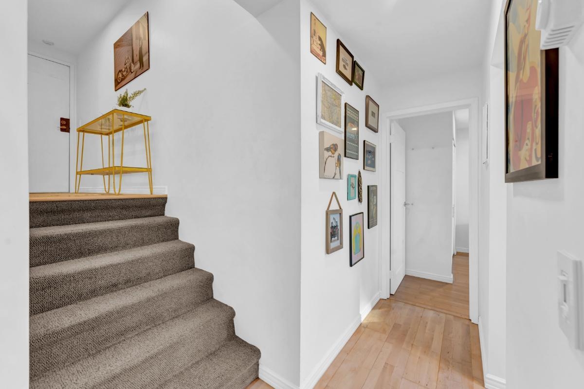 #204 2125 York Avenue - 18