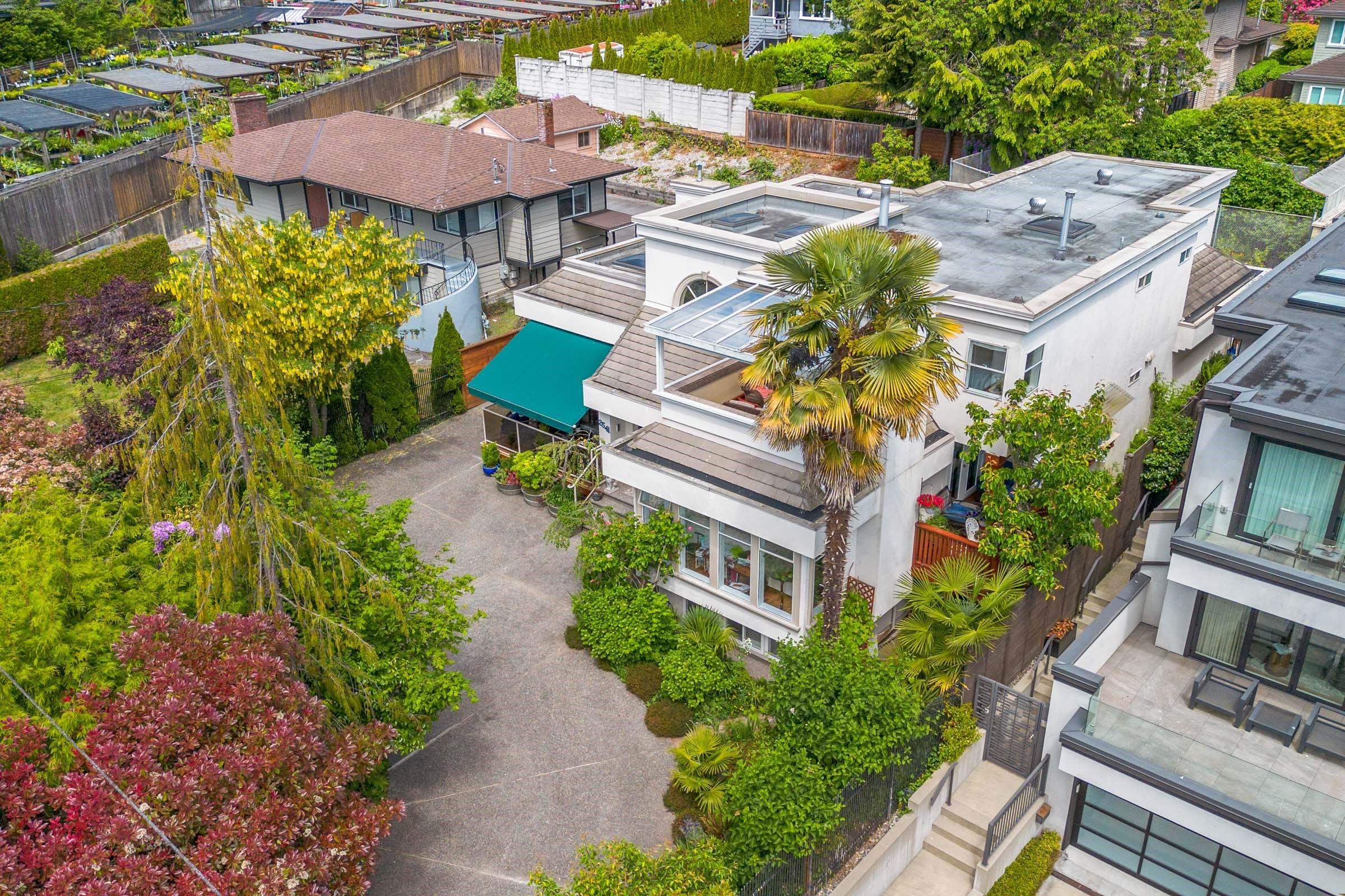 2541 Marine Drive - 39