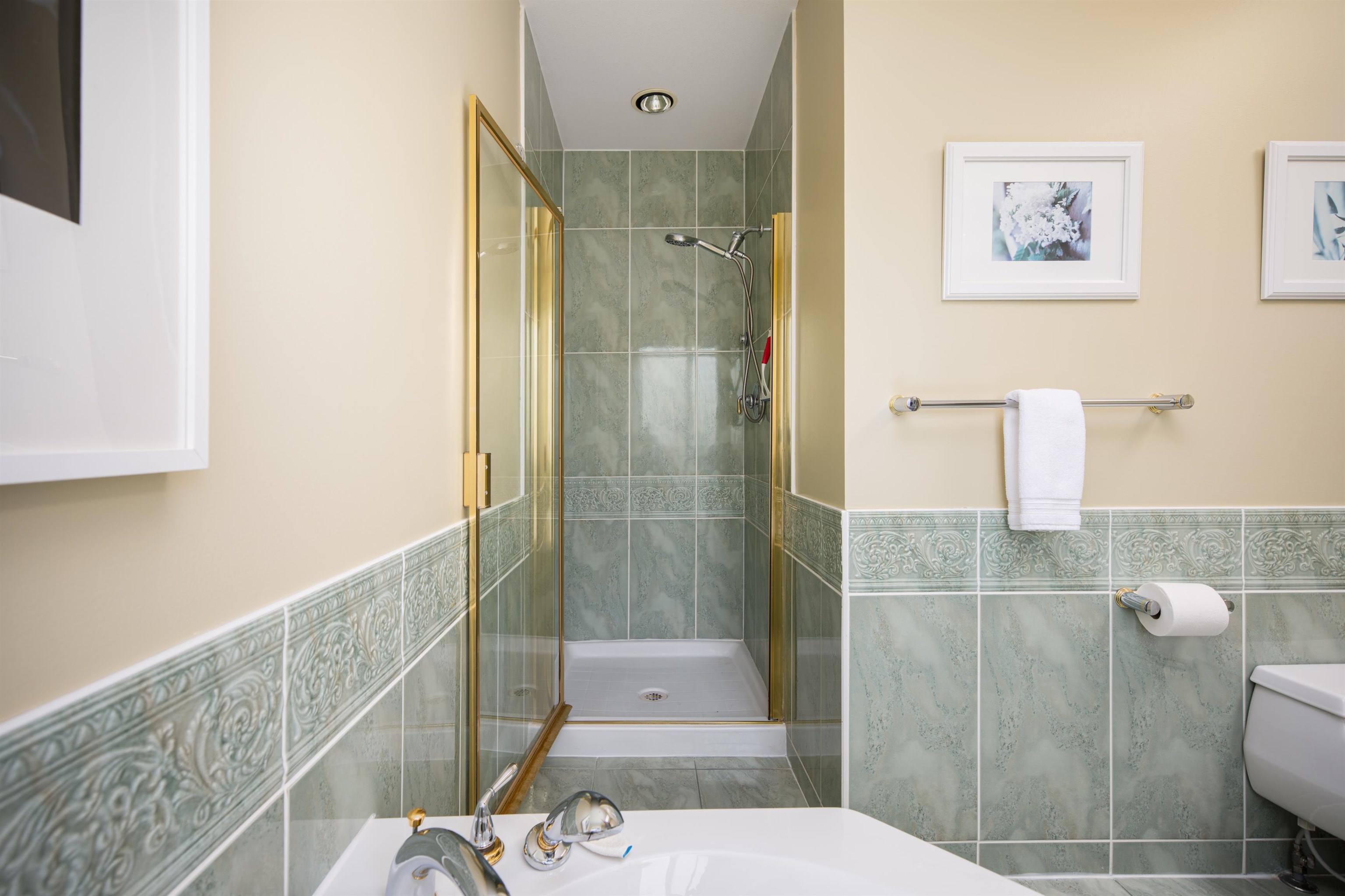 228 W Kings Road - 24
