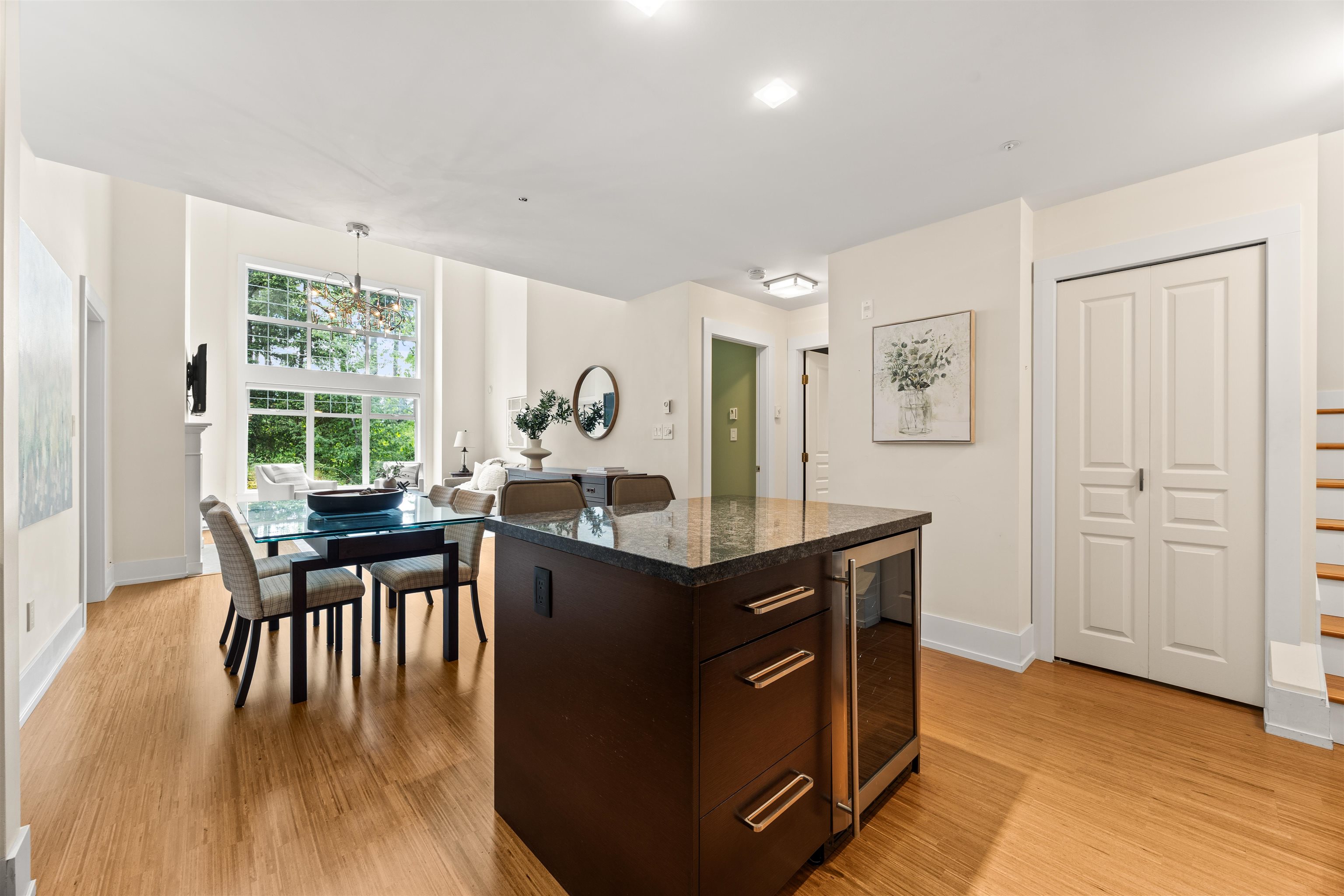 #306 1140 Strathaven Drive - 12