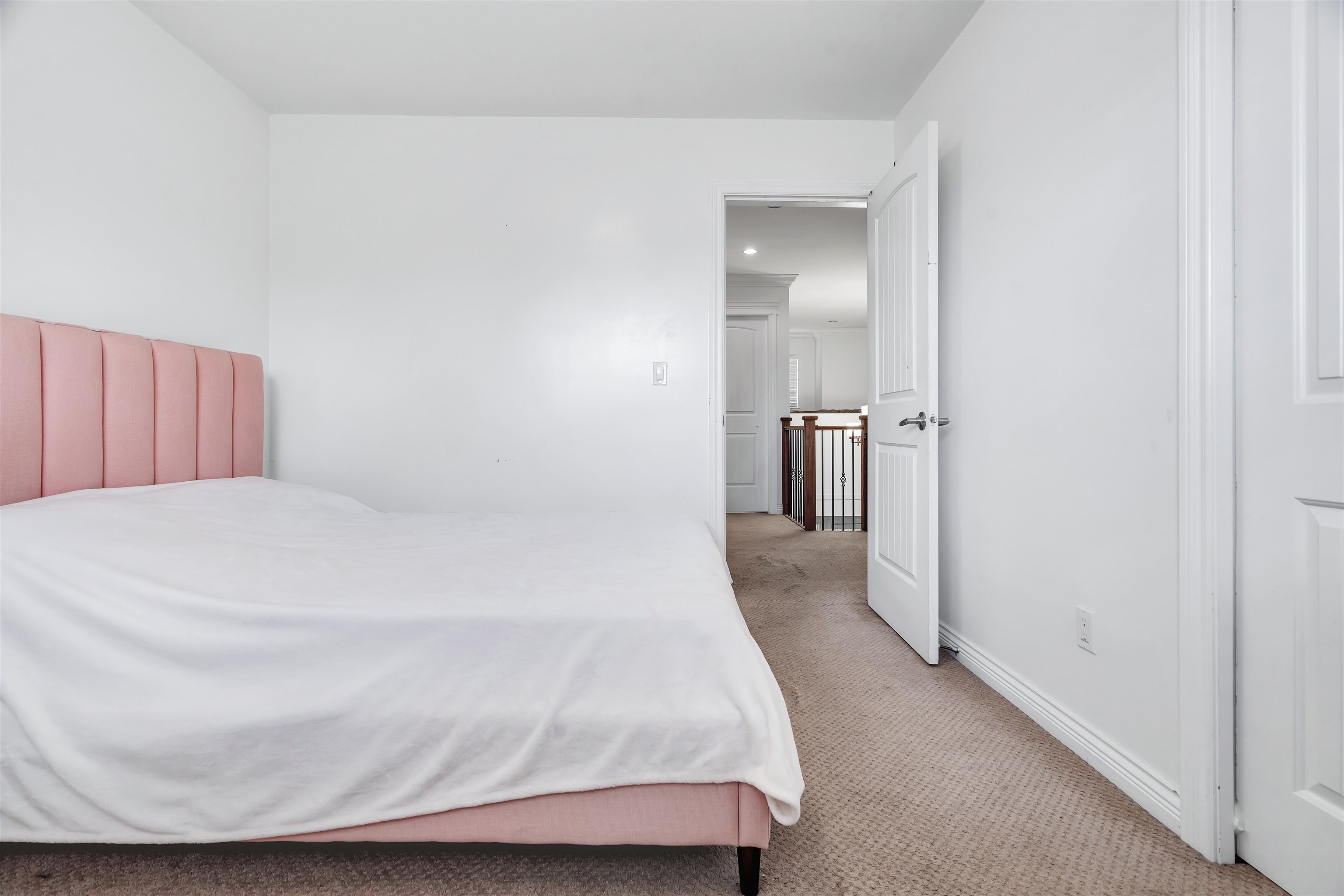 27685 Fraser Highway - 16