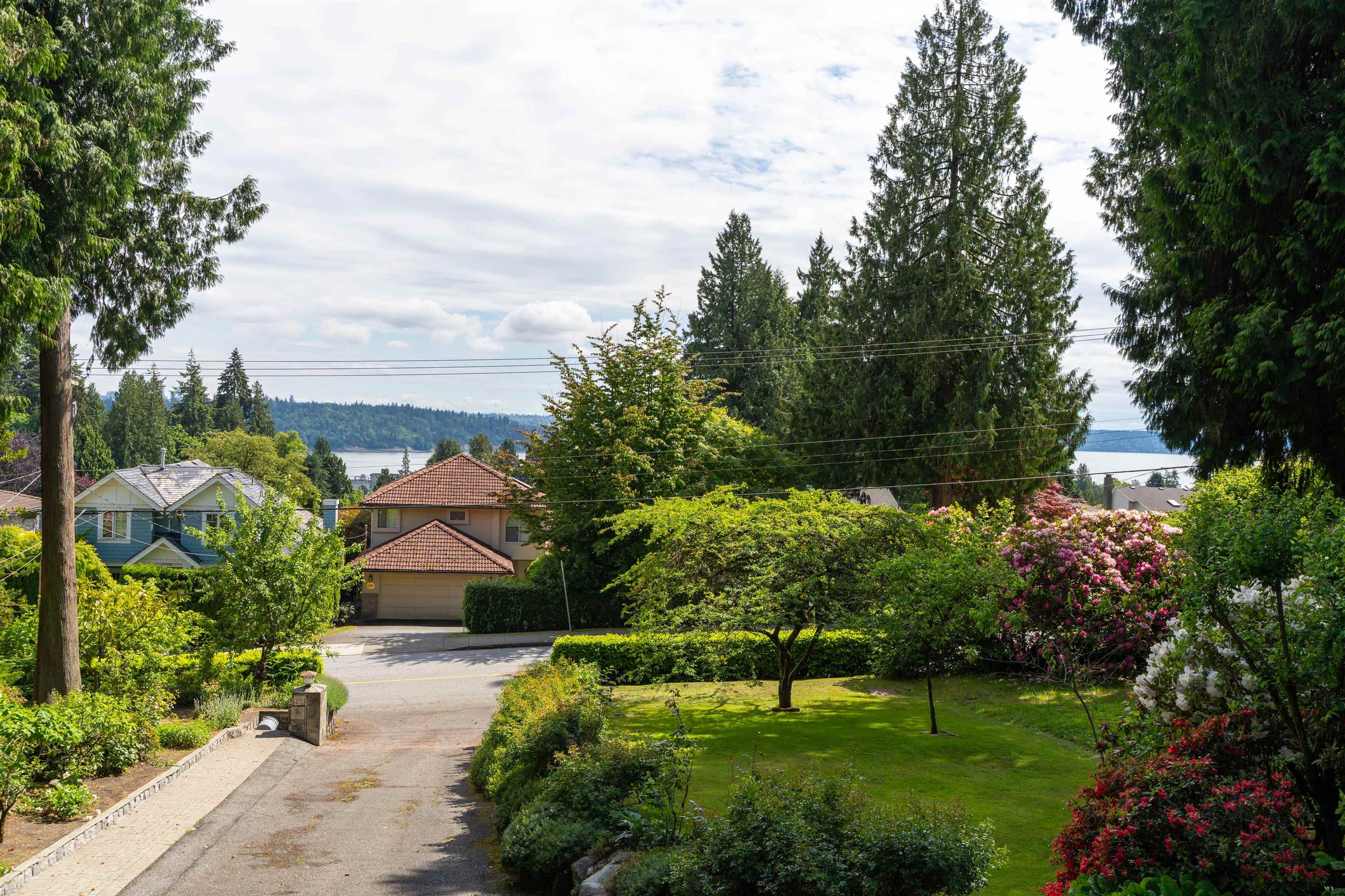 1393 Mathers Avenue - 3