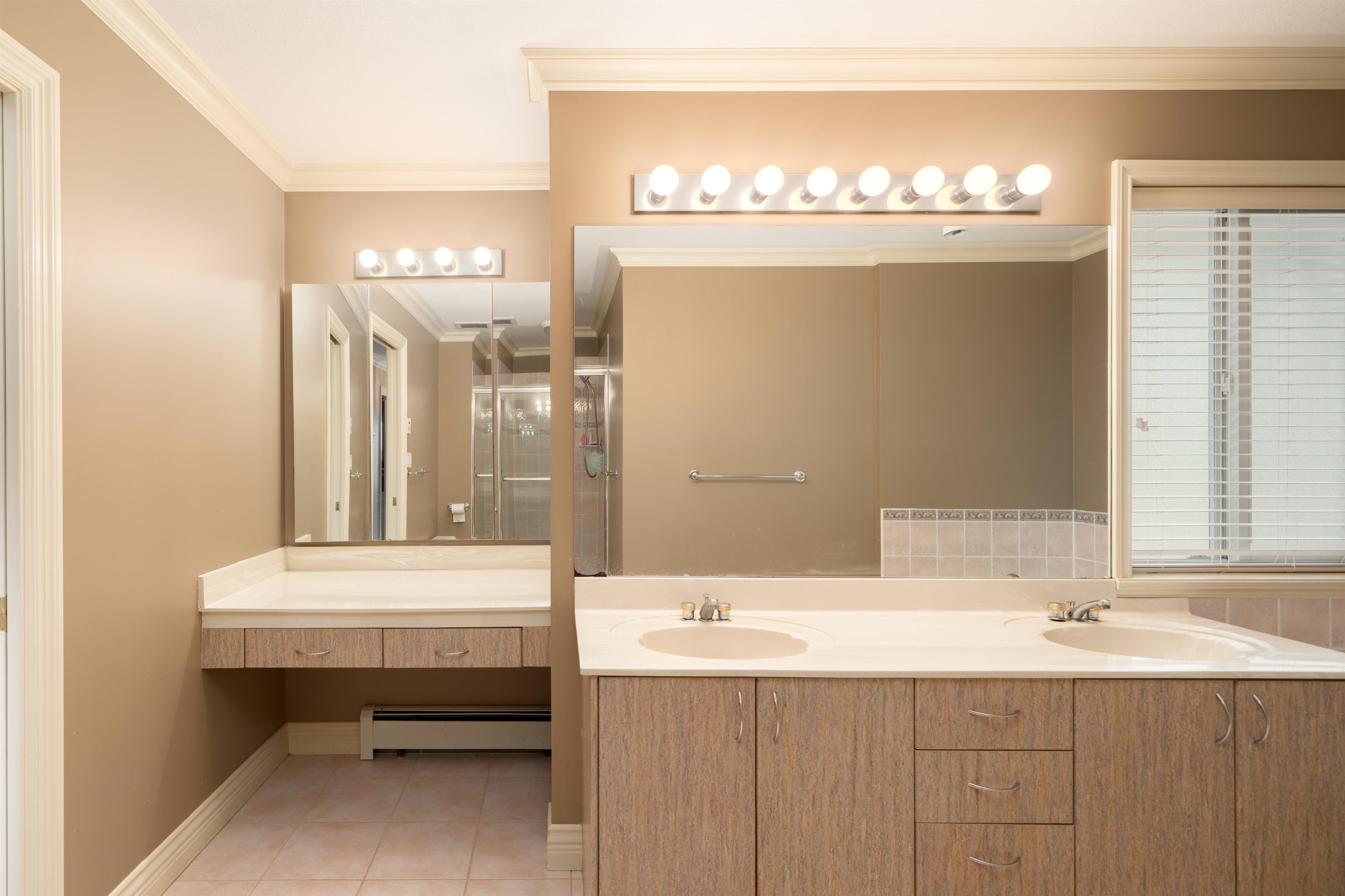 1393 Mathers Avenue - 25