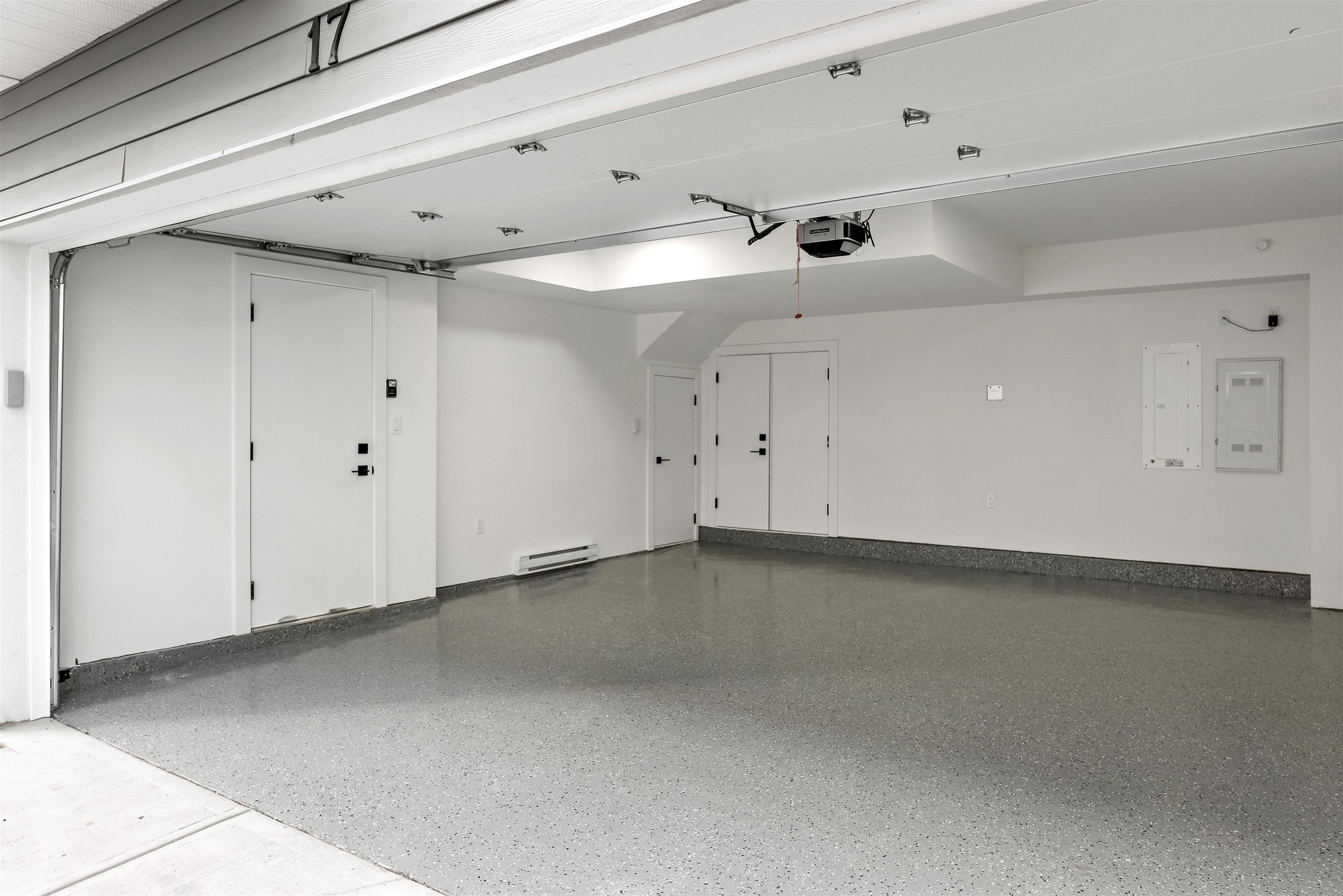 #10 12635 63 Avenue - 35