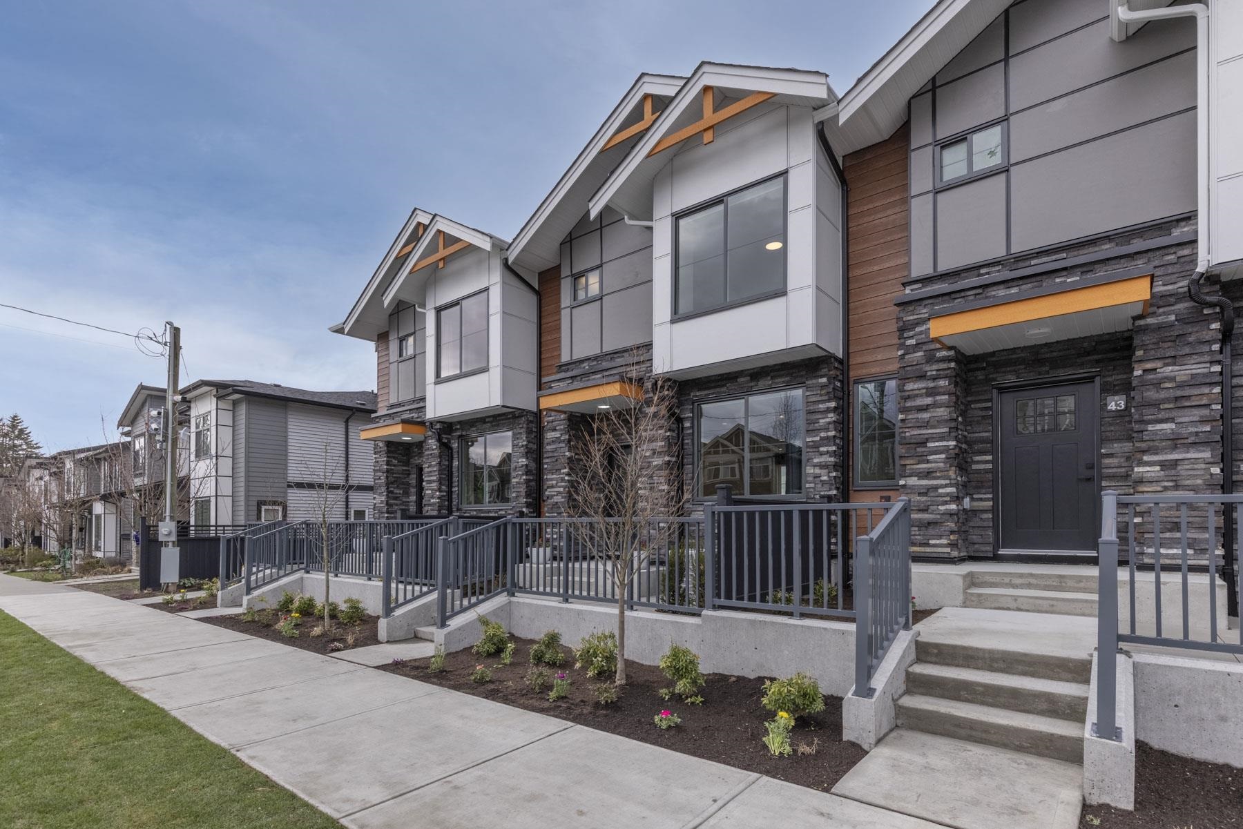 #37 6035 141 Street - 3