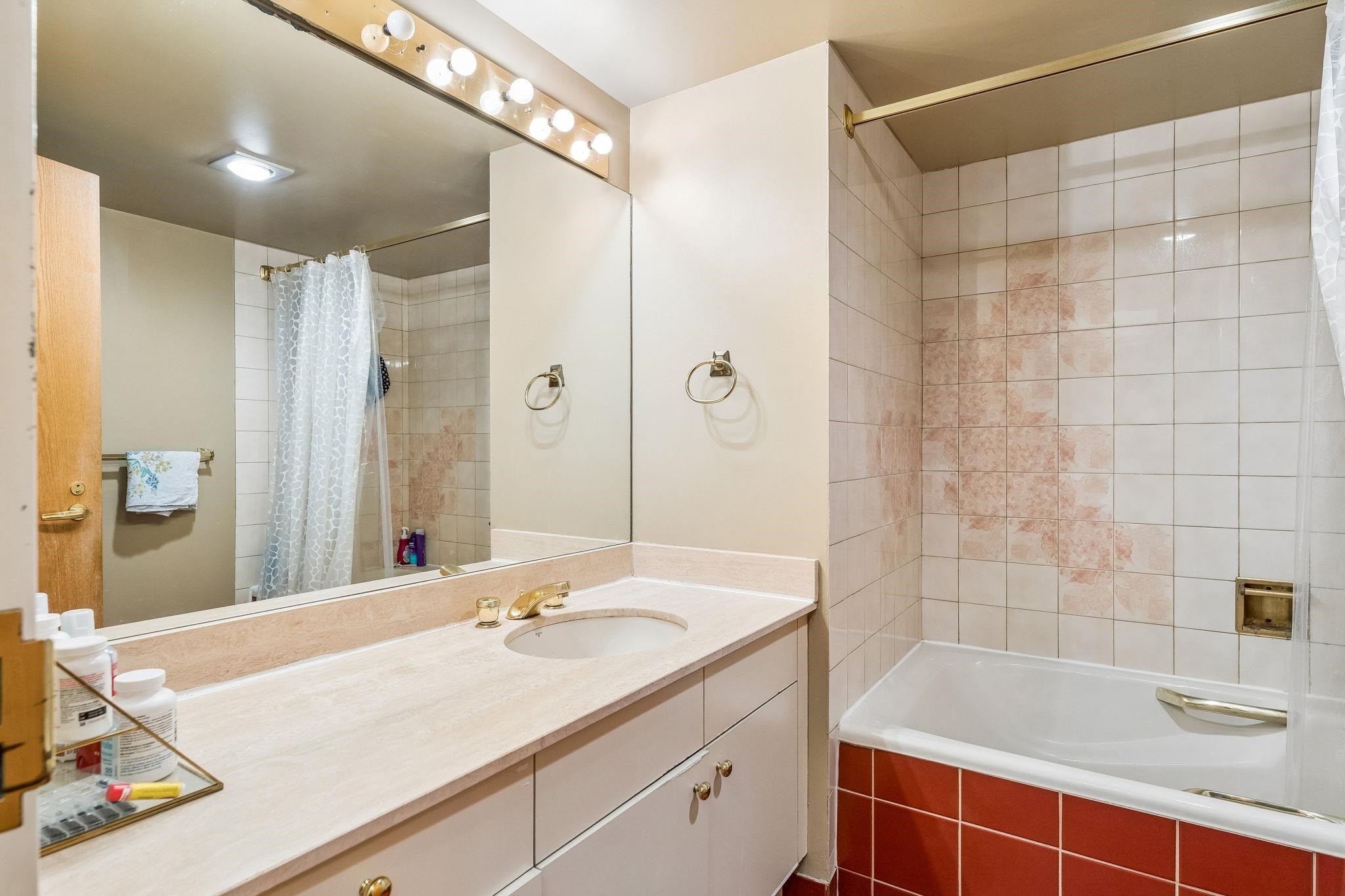 #404 1470 Pennyfarthing Drive - 24