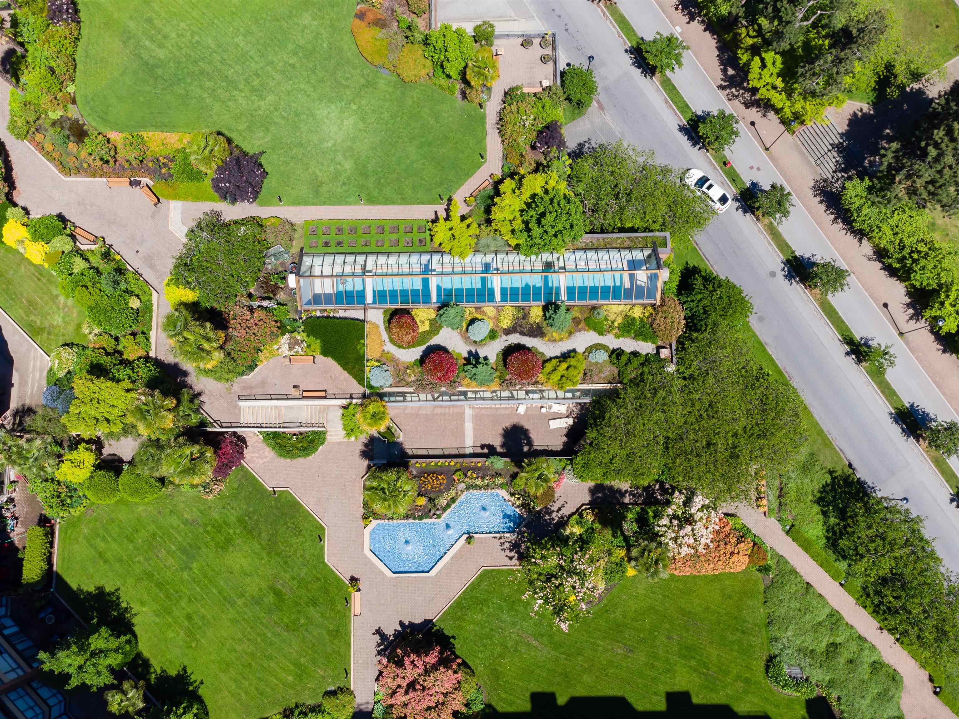 #404 1470 Pennyfarthing Drive - 34