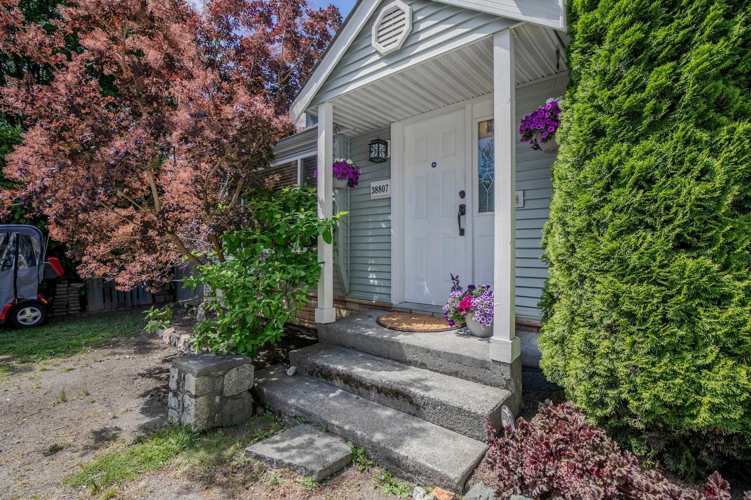 38807 Britannia Avenue - 40